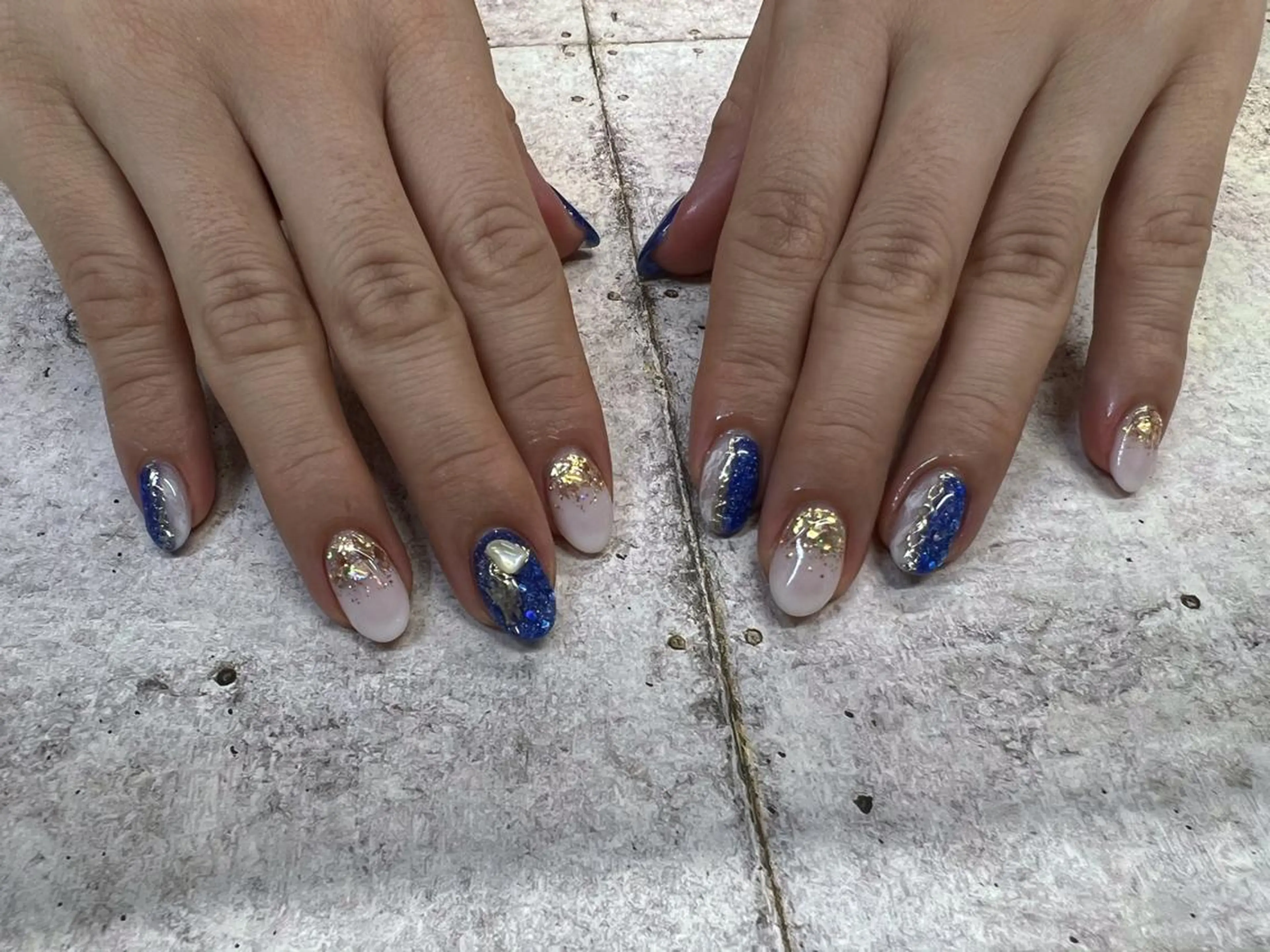 ネイル へぜリヒ ·もものネイルデザイン