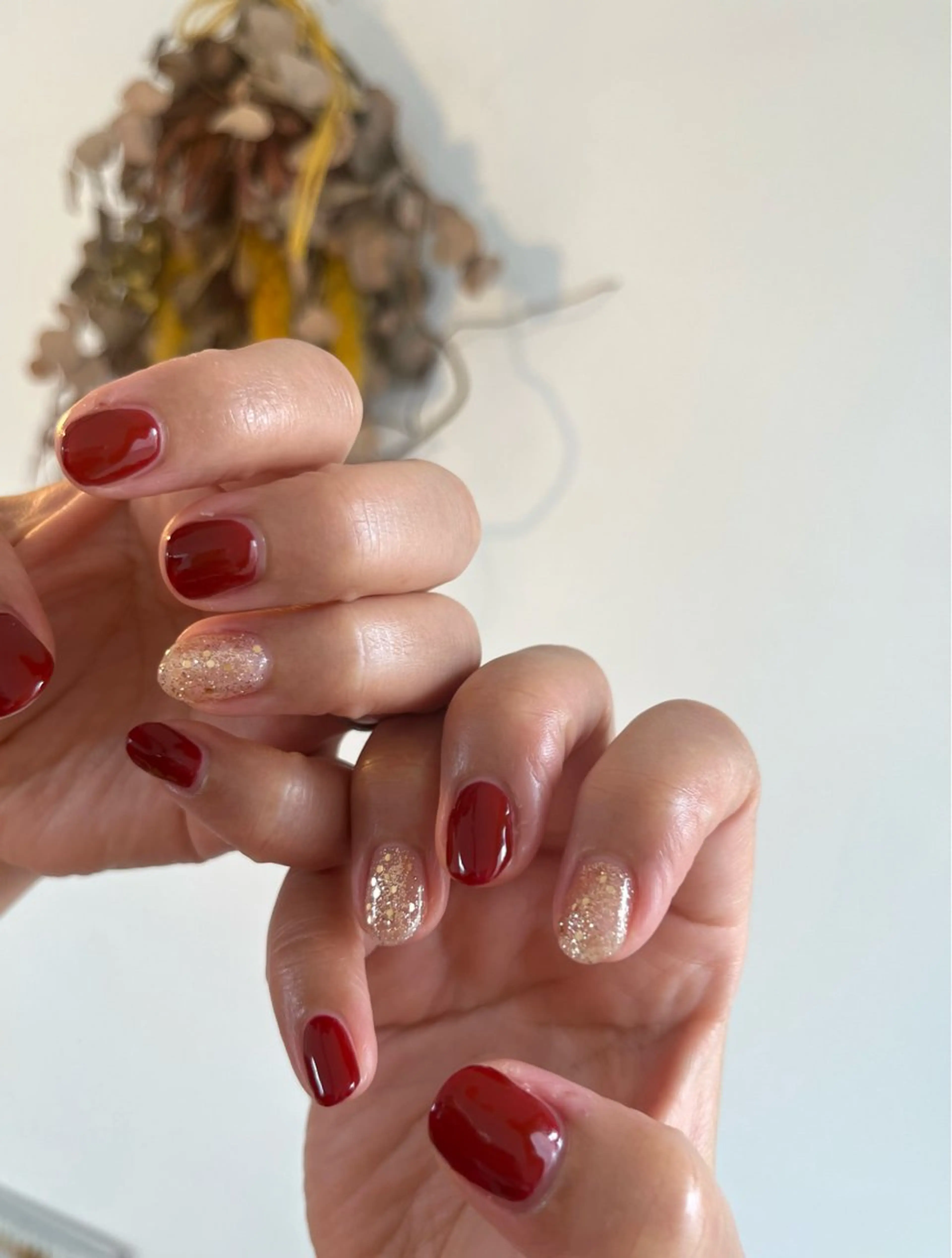 ネイル ボルドー キラキラネイル ラメ(グリッター) ハンドネイル Hum nail  roomのネイルデザイン