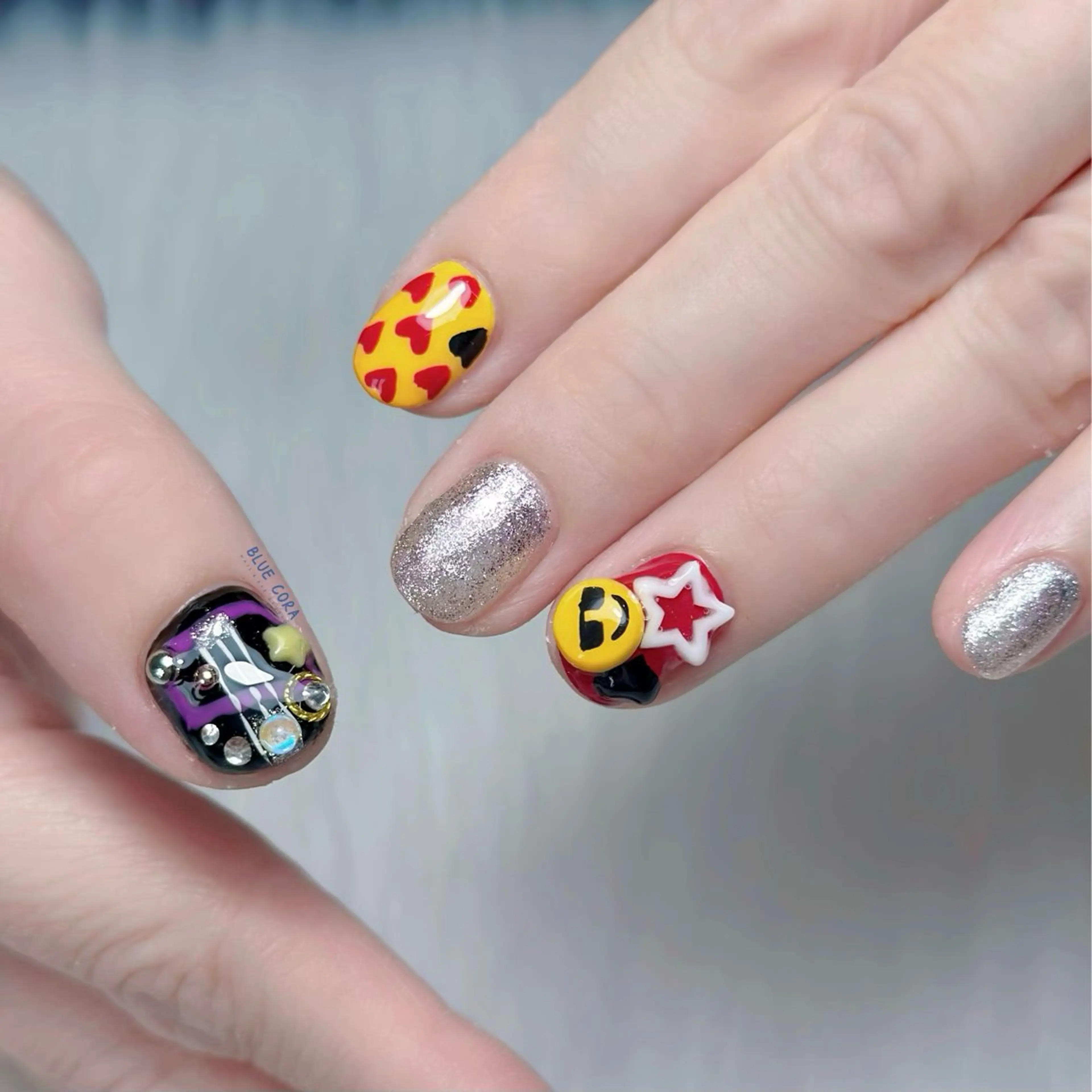 ネイル ハンドネイル ハンドケア BLUE CORA所属・BLUE CORAのネイルデザイン