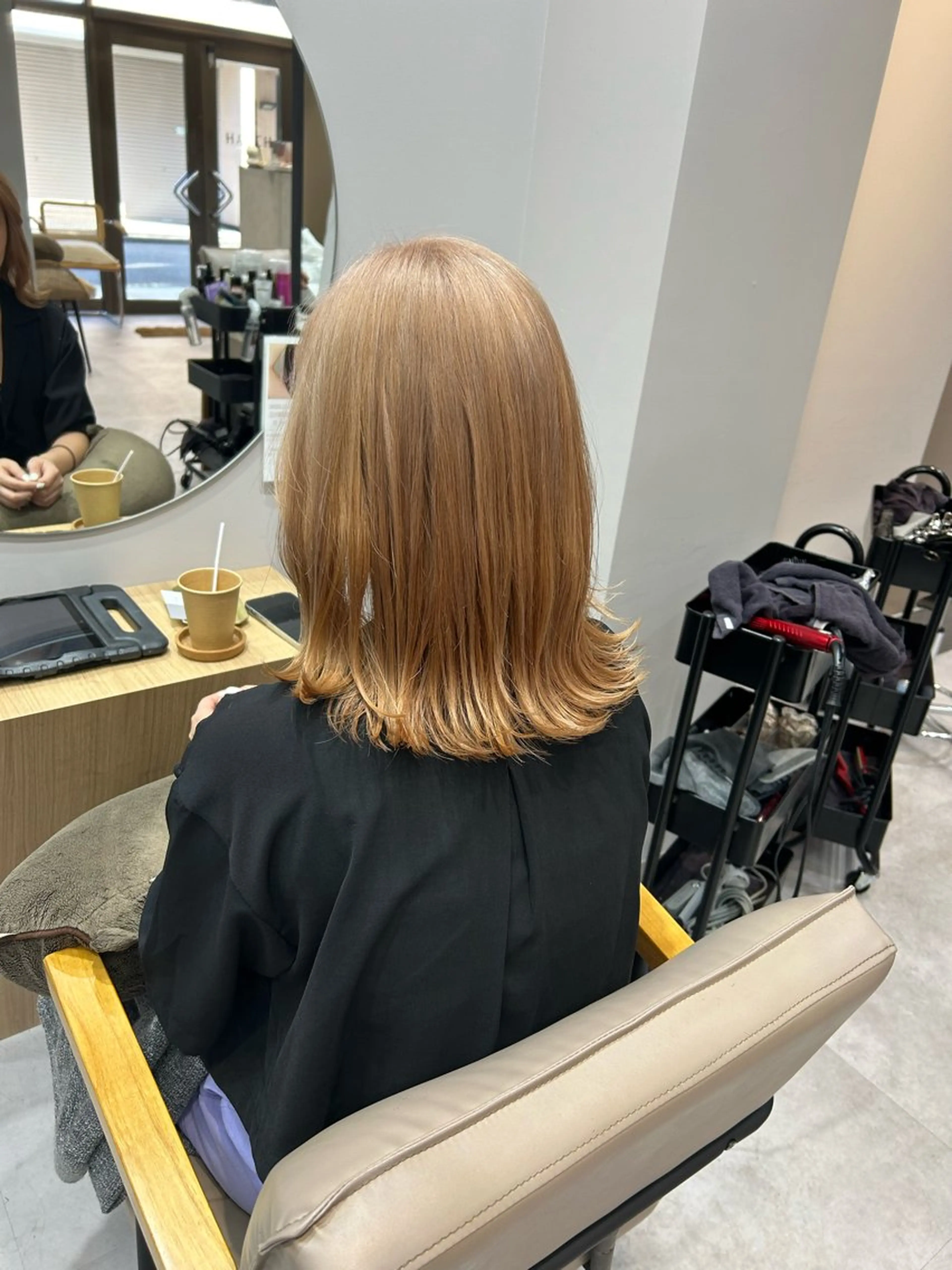 カラー ベージュカラー 宮崎moc立川 ブリーチのヘアスタイル