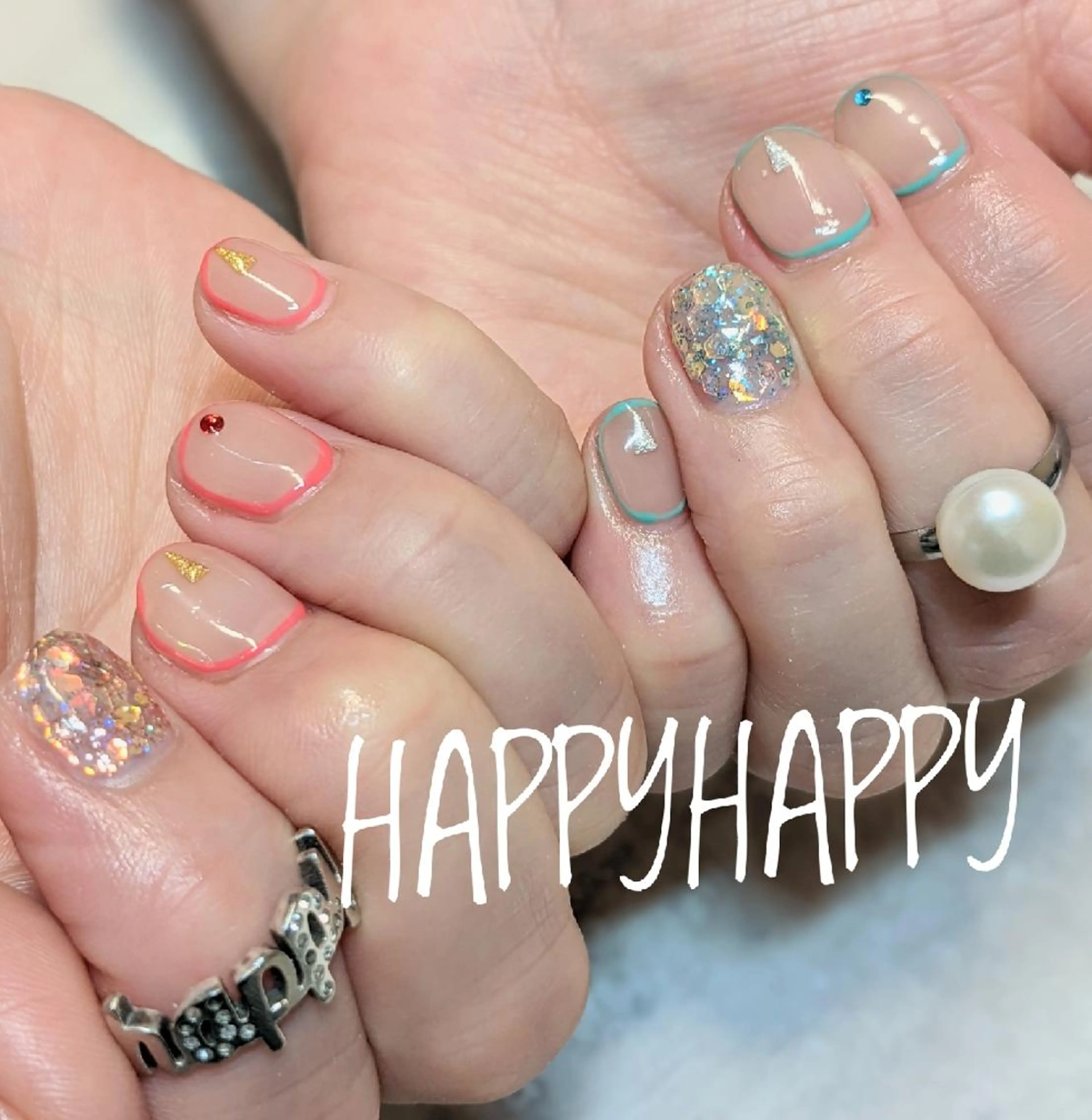 ネイル HAPPY HAPPYのネイルデザイン