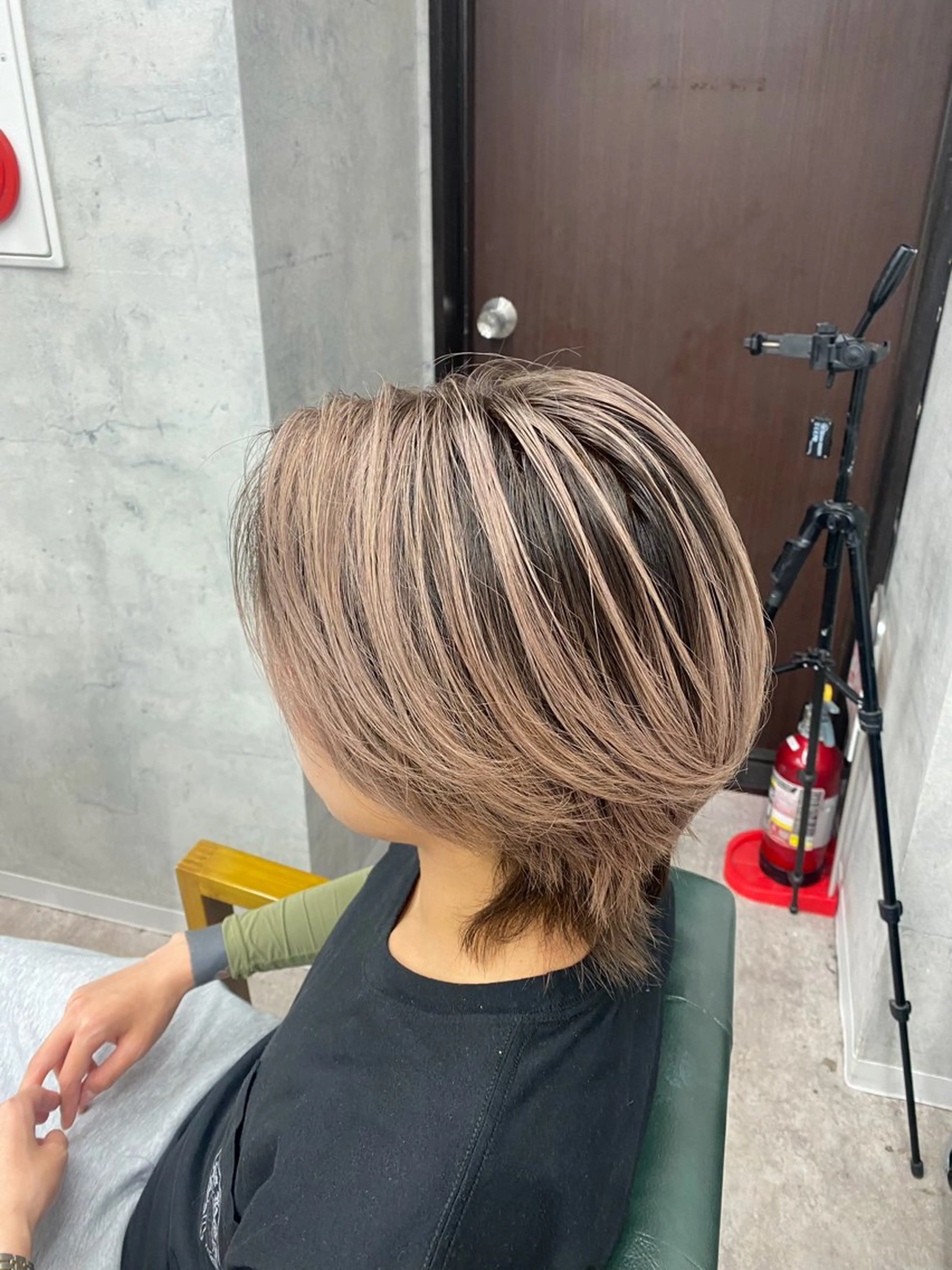 カラー メンズ メンズブリーチ ブリーチ limitみづき🌙 ブリーチカラーのヘアスタイル