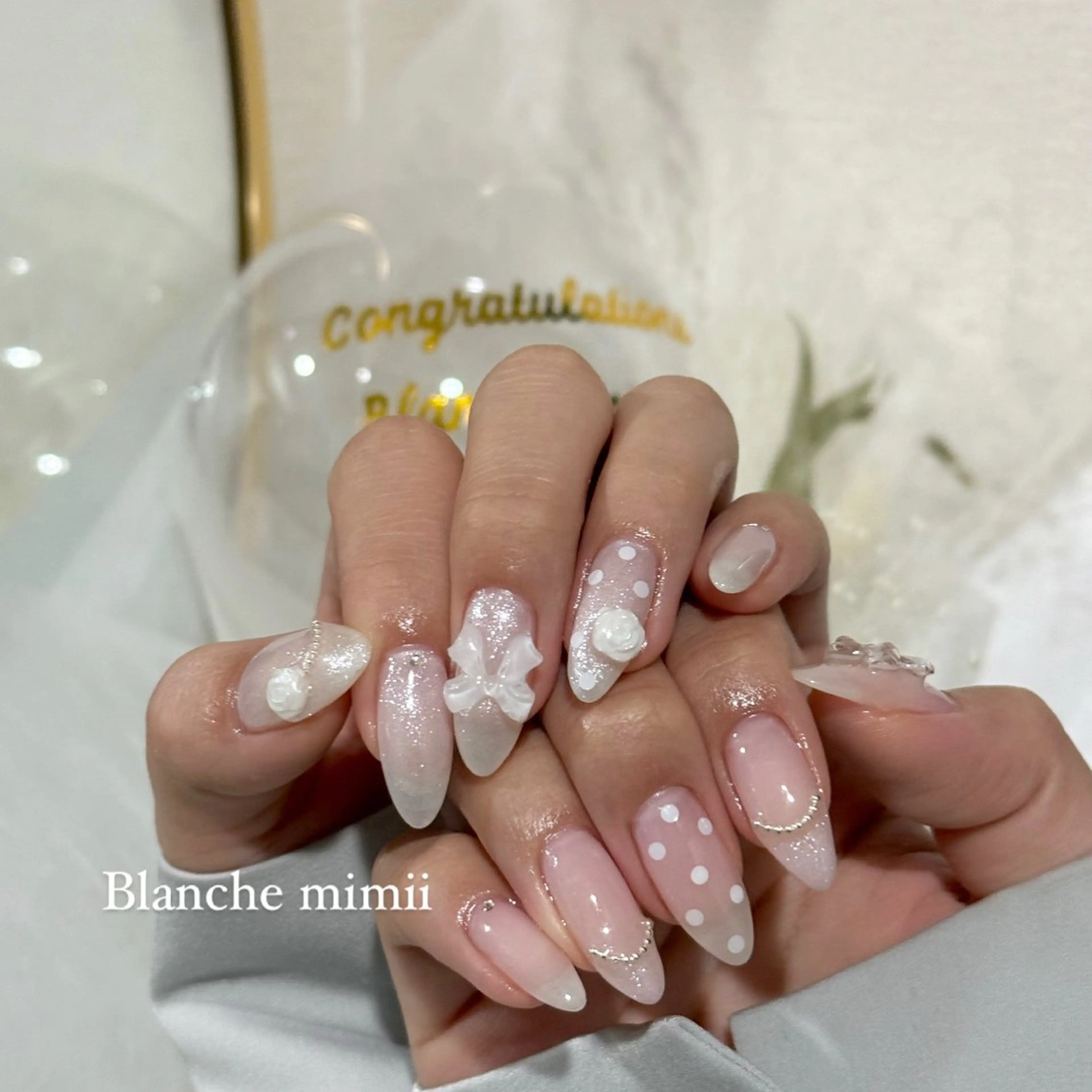 ネイル ドット フレンチネイル ガーリー キラキラネイル 韓国ネイル ハンドネイル Blanche　mimii所属・Blanche Ayaのネイルデザイン