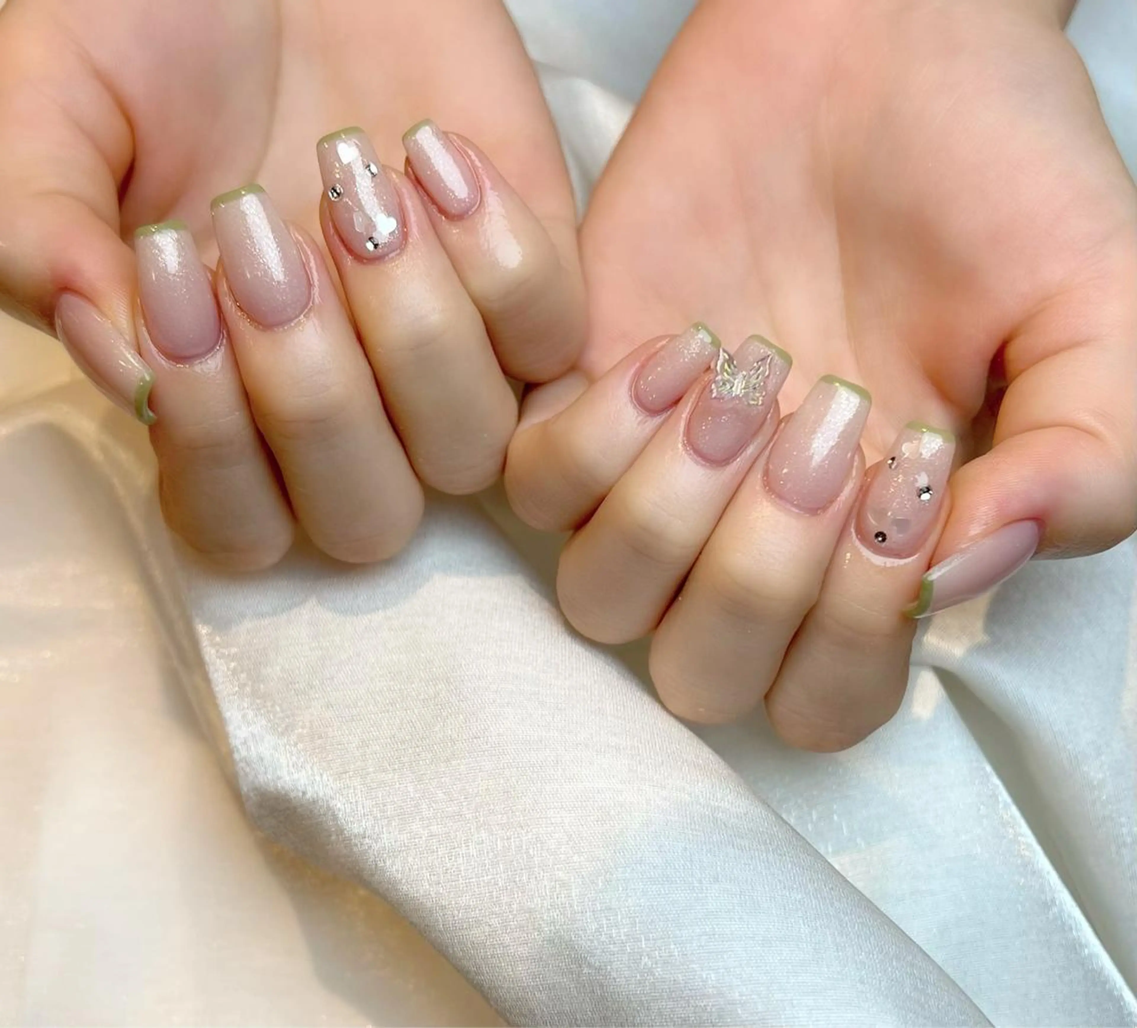 ネイル オーロラネイル Lino+ ネイル&よもぎ蒸しのネイルデザイン