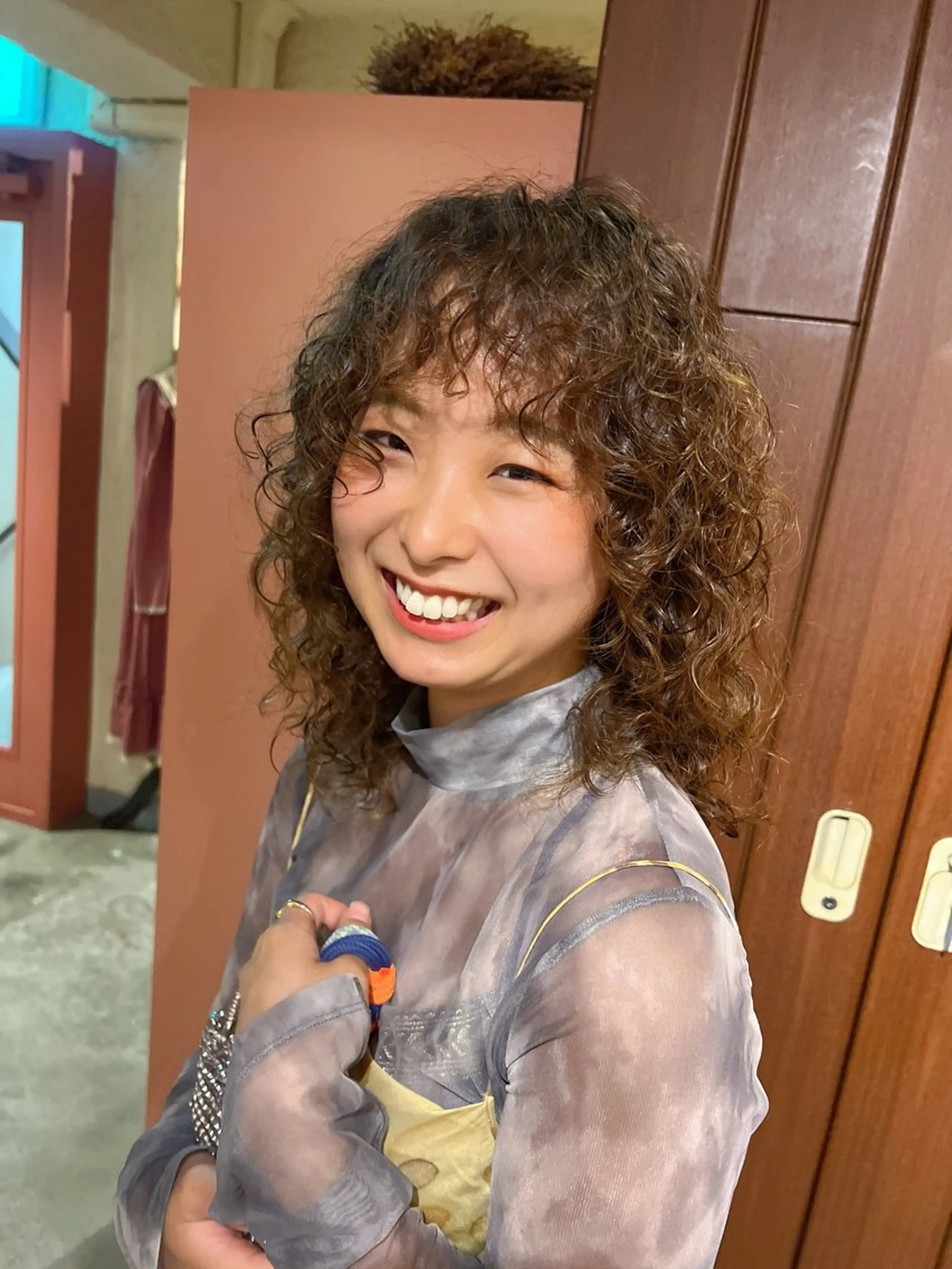 ミディアム ミディアムパーマ Maestro所属・🪼個性、雰囲気🪼 ⛈オカダ🎧のヘアスタイル