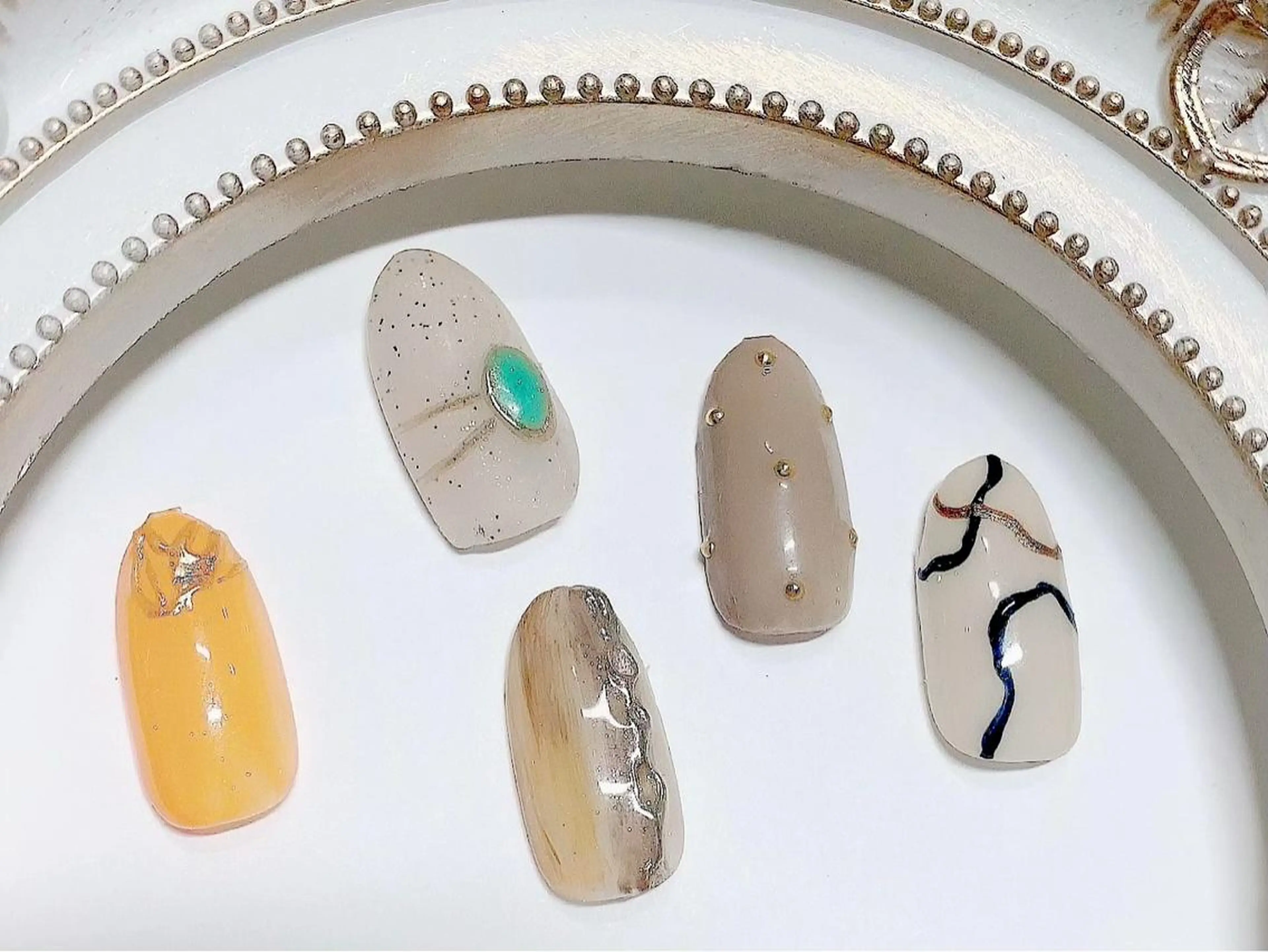 ネイル FERNA フェルナのネイルデザイン