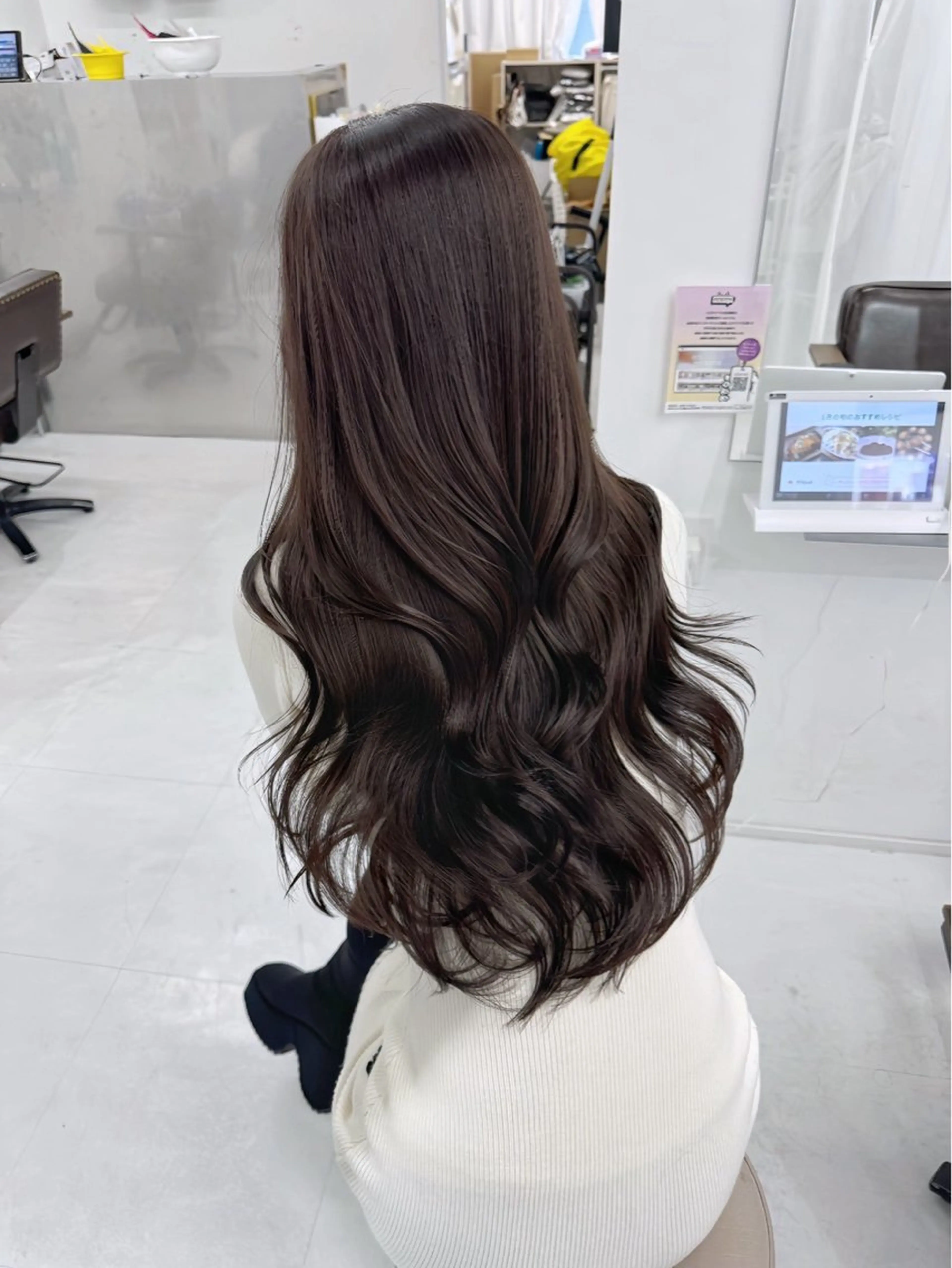 ロング カラー ヘアアレンジ ヘアカラー 藤田 心菜のヘアスタイル