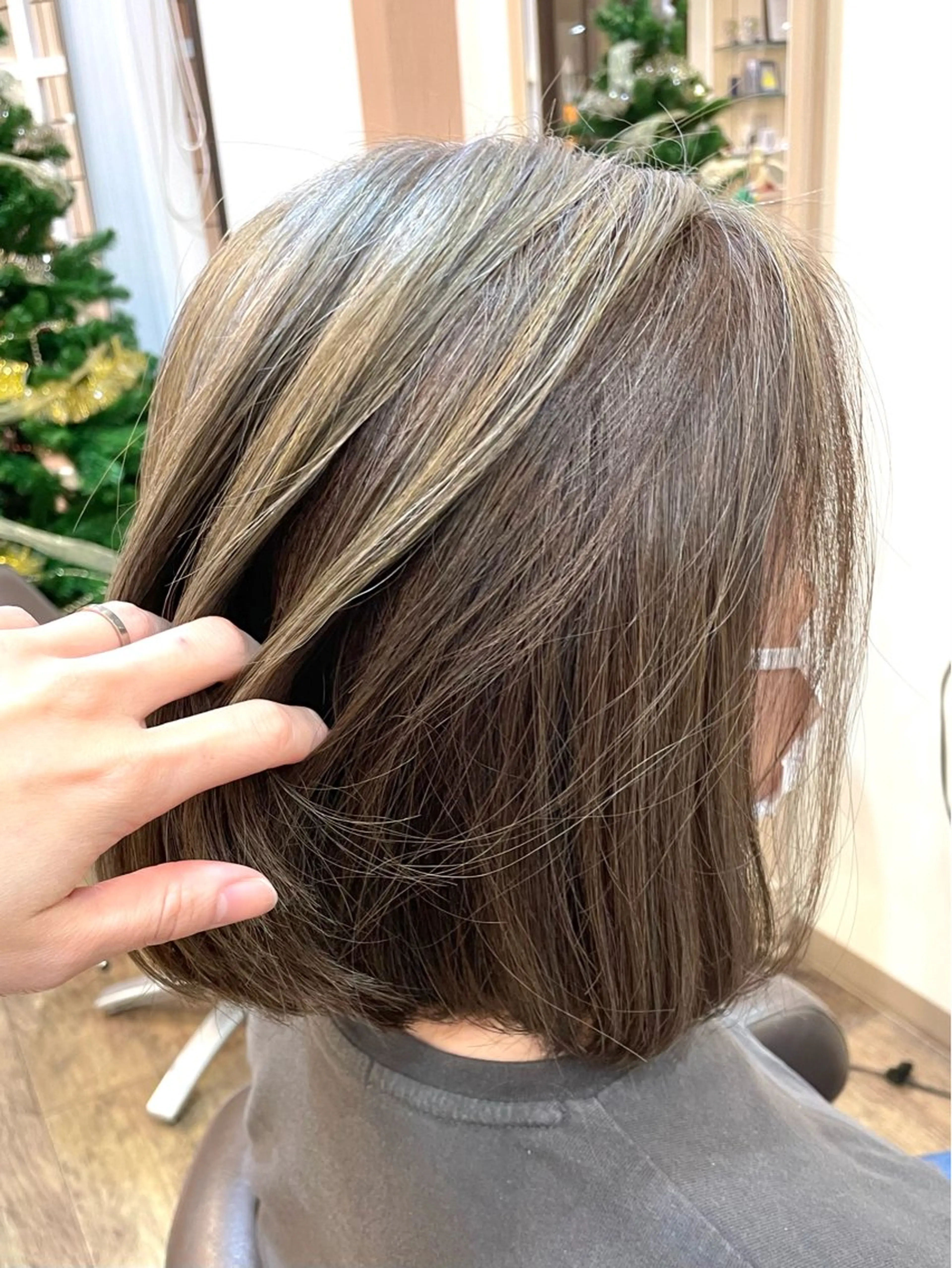 ミディアム カット ヘアカラー トリートメント メンズパーマ🌀/ 中村郁未のヘアスタイル