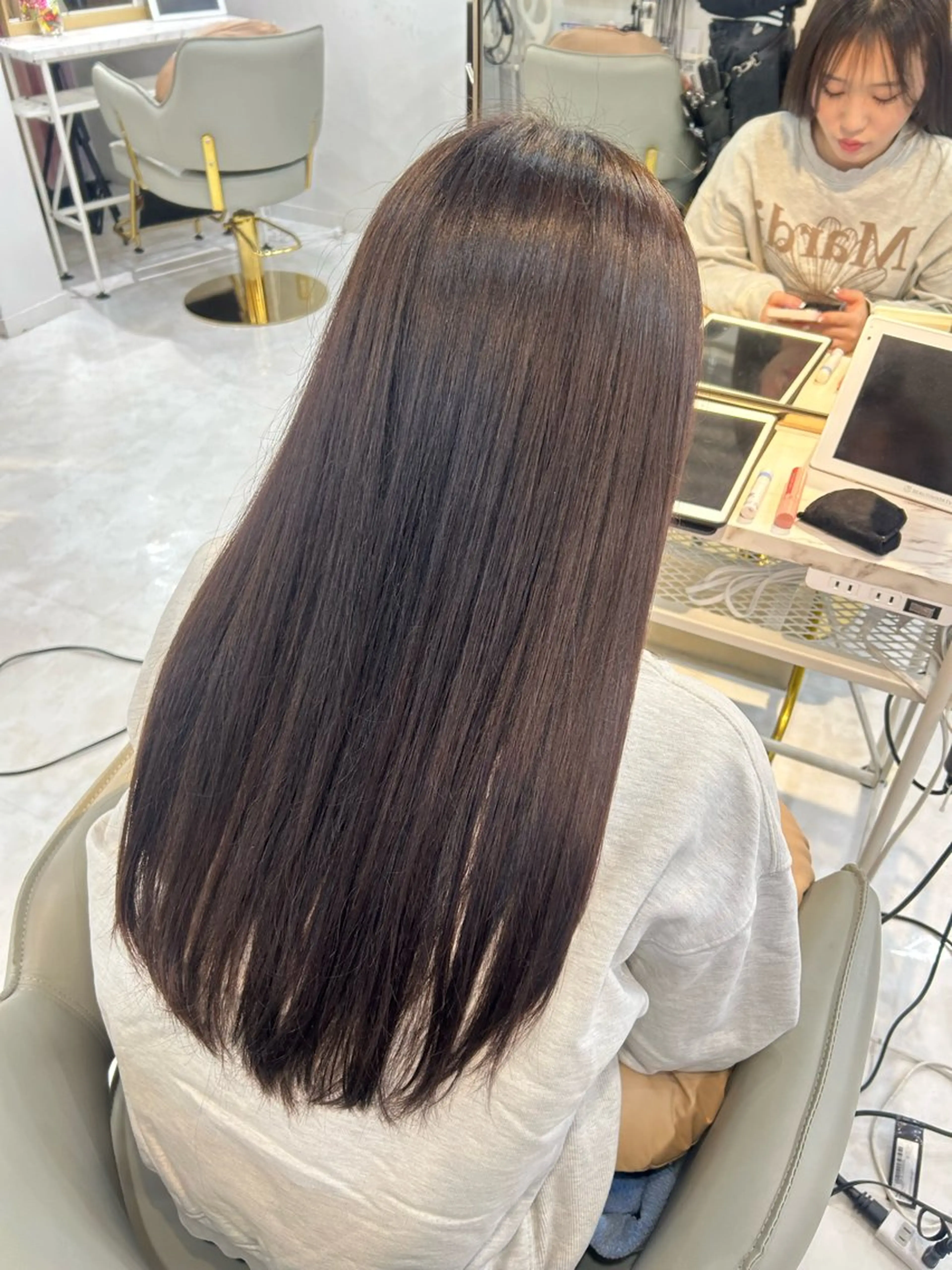 ロング トリートメント 柔らかカラー🤎 luna🧸🤎のヘアスタイル