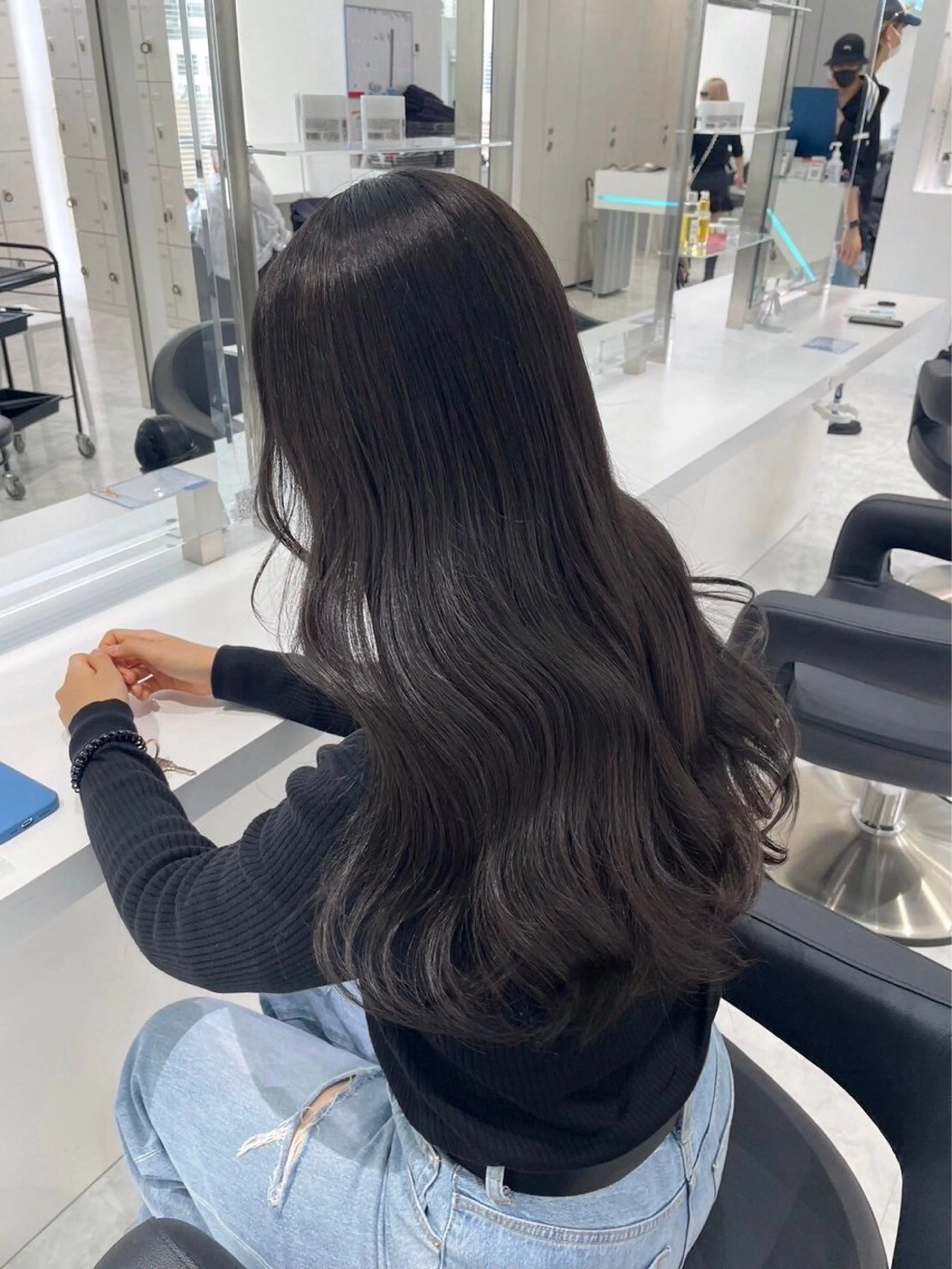 セミロング ヘアカラー トリートメント 🤍大人っぽ韓国暗髪 🤍Asuka🤍のヘアスタイル