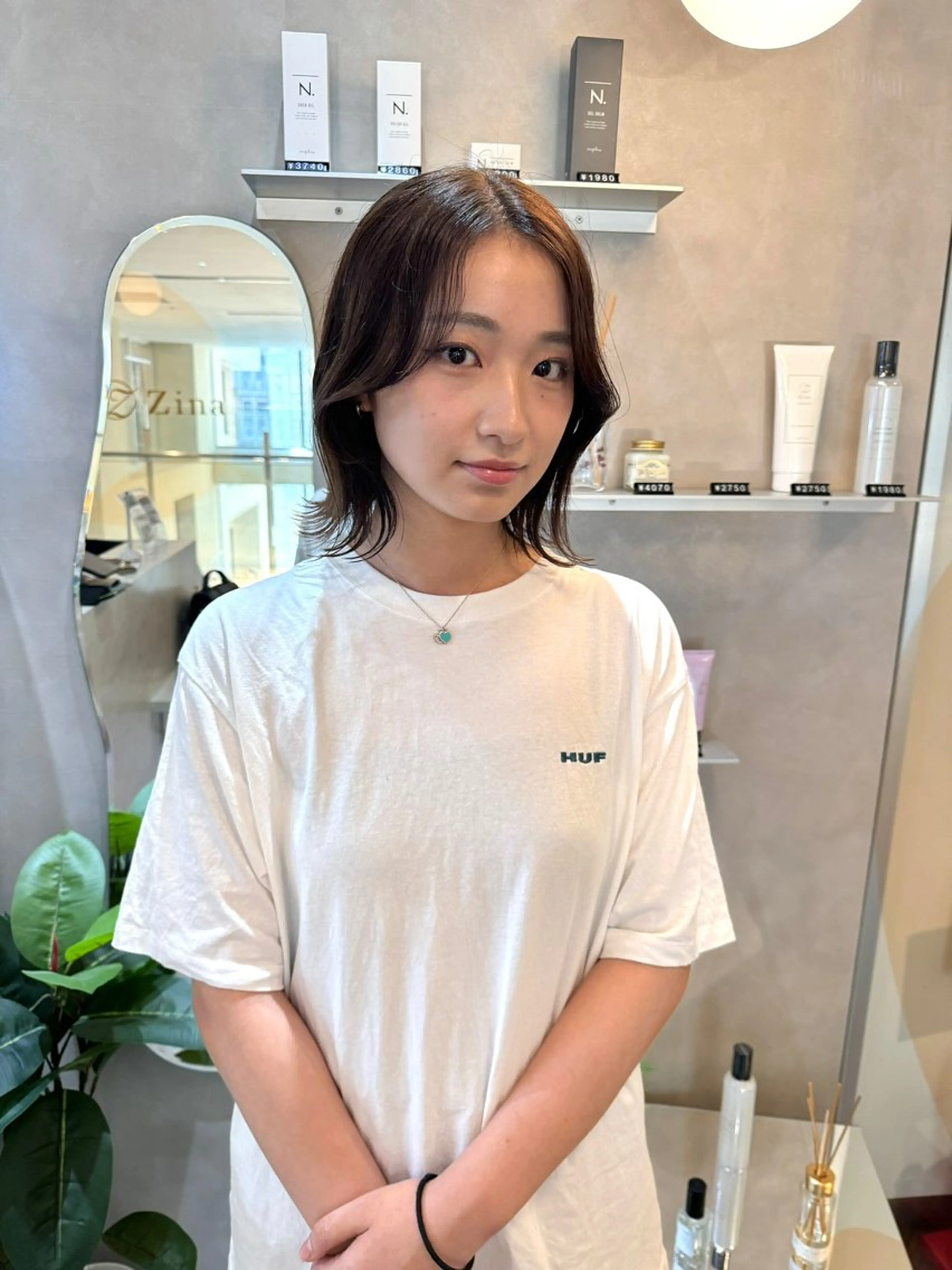 ミディアム カラー 顔まわりレイヤー レイヤーカット カット ヘアカラー トリートメント 韓国ヘア🇰🇷 松田光里のヘアスタイル