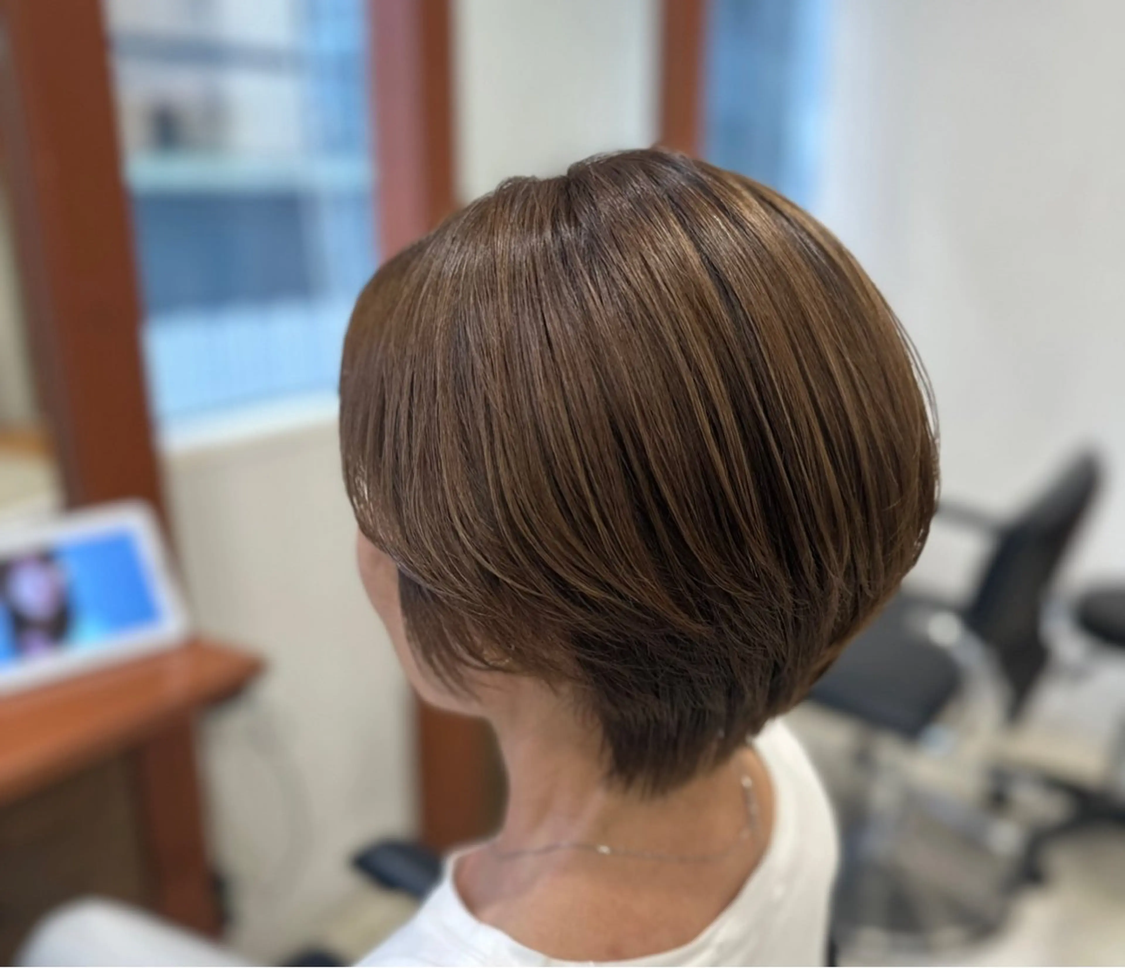 ショート カラー カット MOURI CHISATOのヘアスタイル