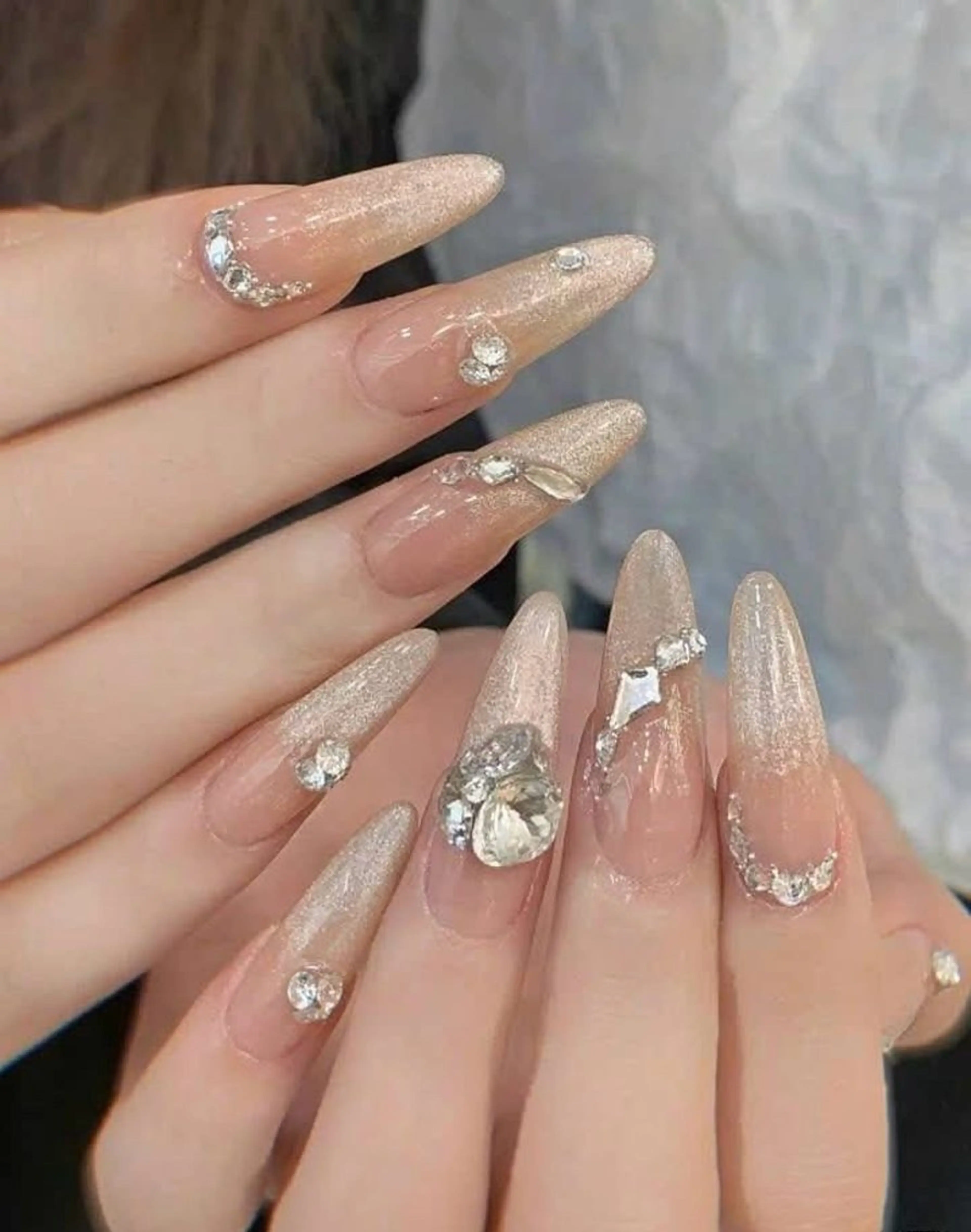 ネイル ハンドネイル T. Leeのネイルデザイン