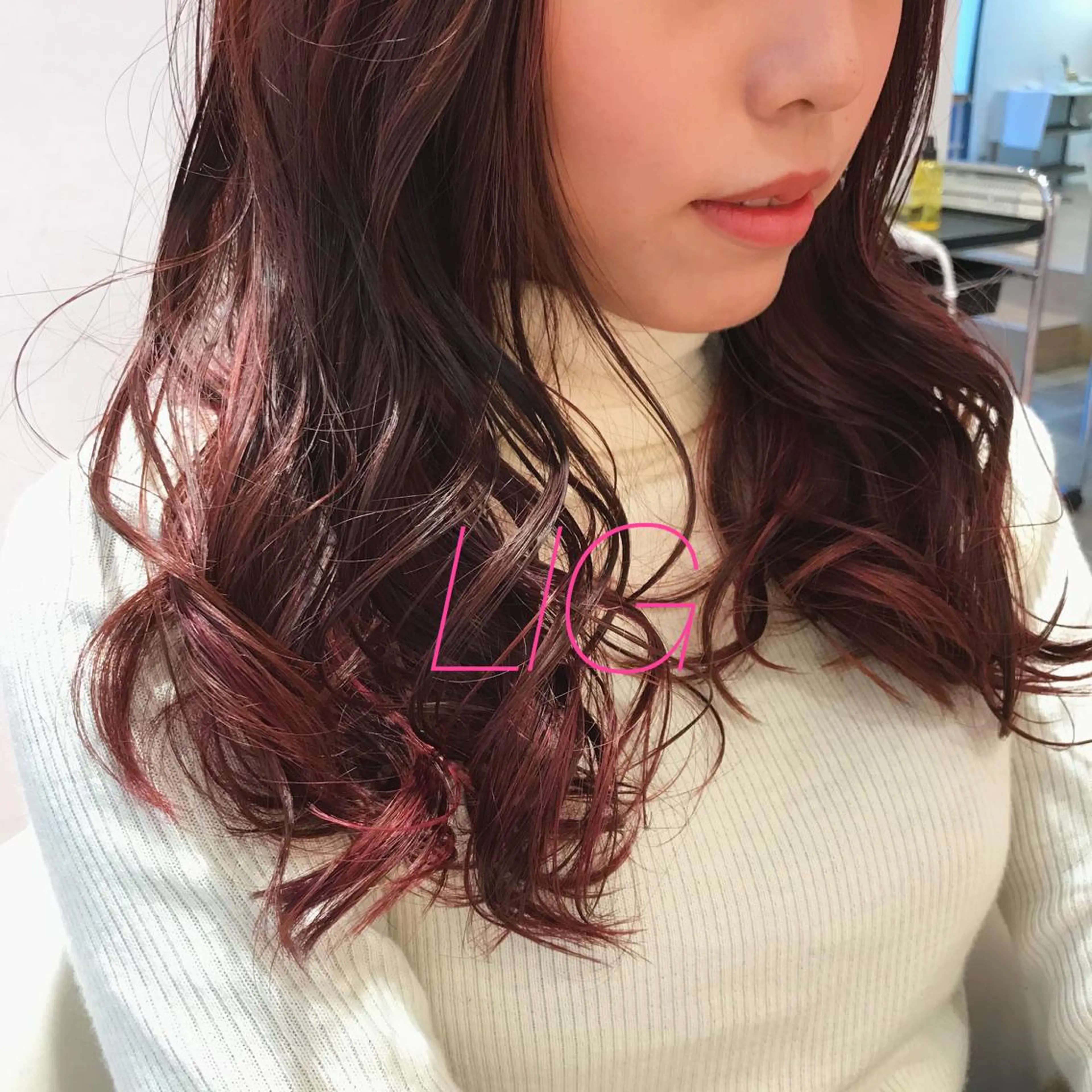 セミロング 所渉/韓国レイヤー /ウルフカットのヘアスタイル