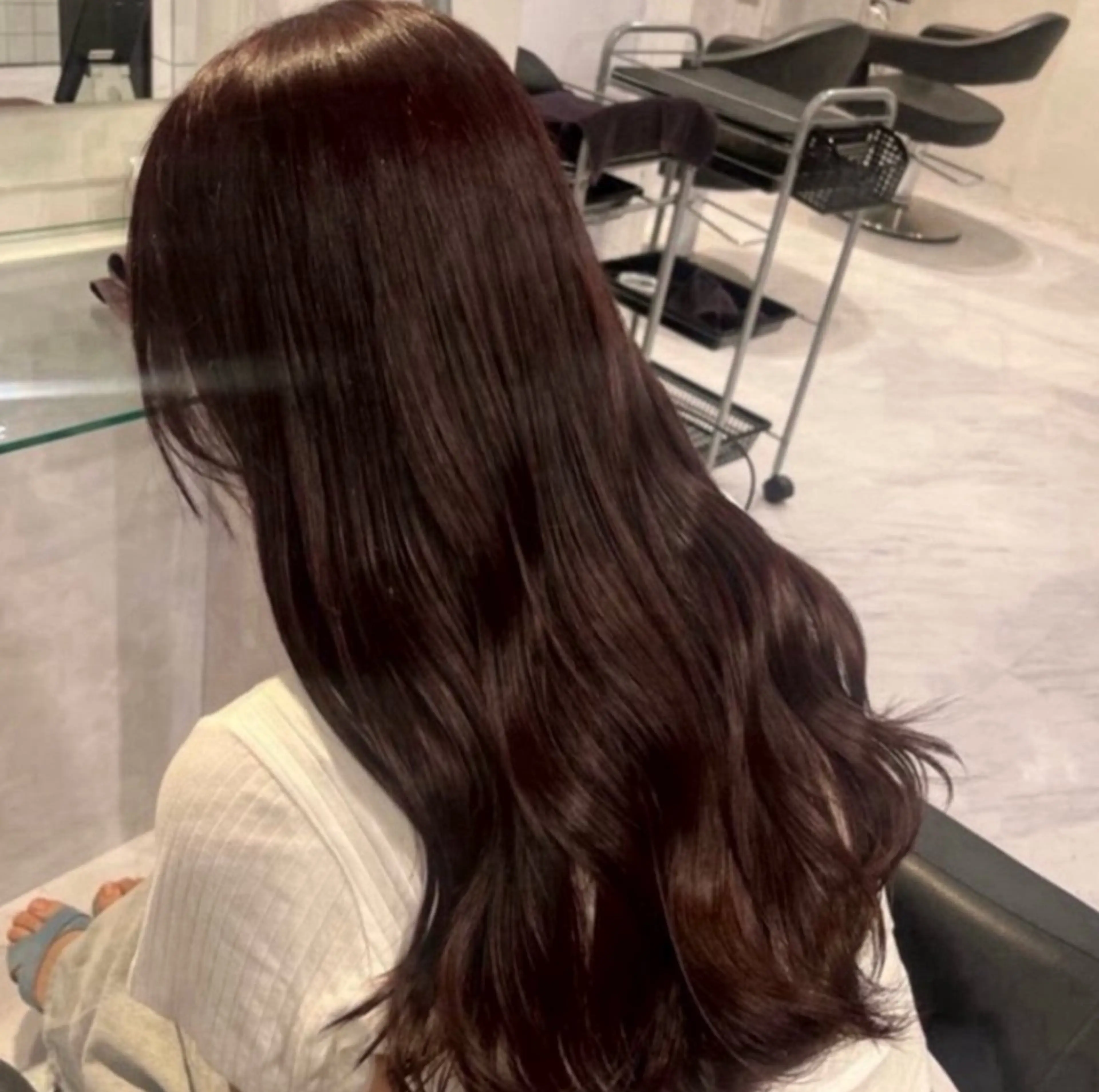 ロング カラー 🫧うる艶トレンド 🫧透明感カラーのヘアスタイル