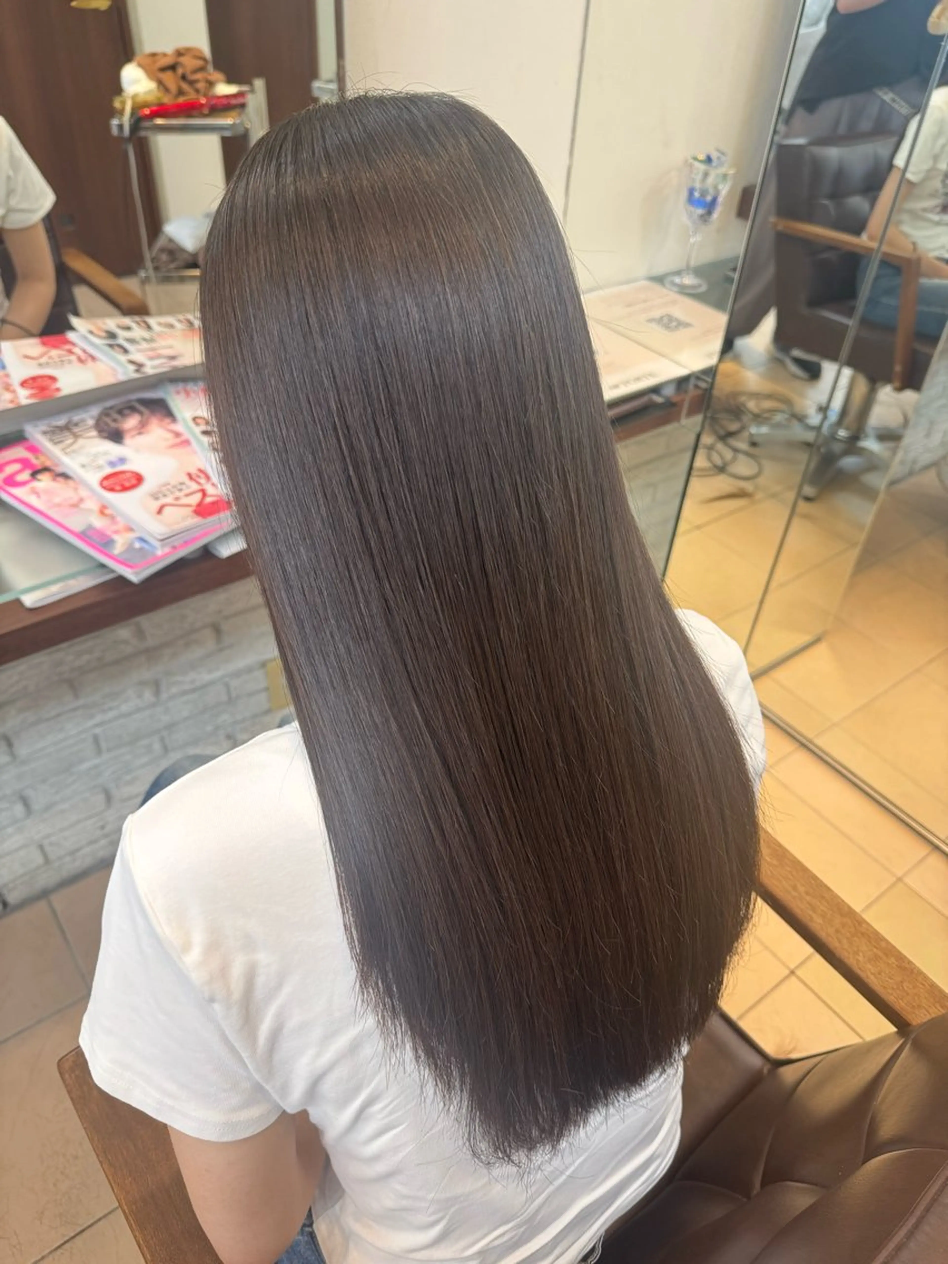 ロング カラー カット ヘアカラー トリートメント 富澤あゆみ/髪質改善 /透明感カラーのヘアスタイル
