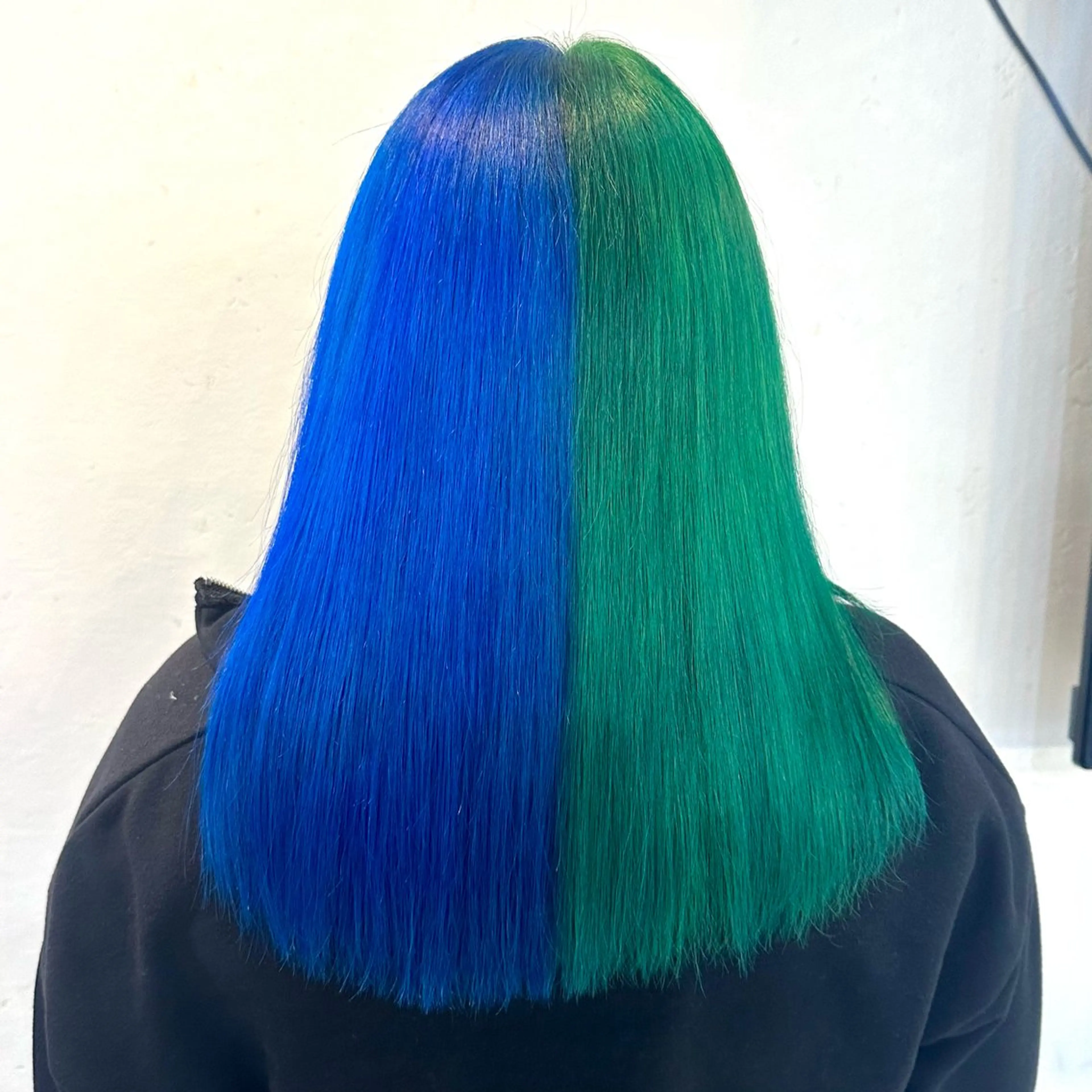 セミロング カラー ハイトーン/ブリーチ 🫧みずほ🫧のヘアスタイル