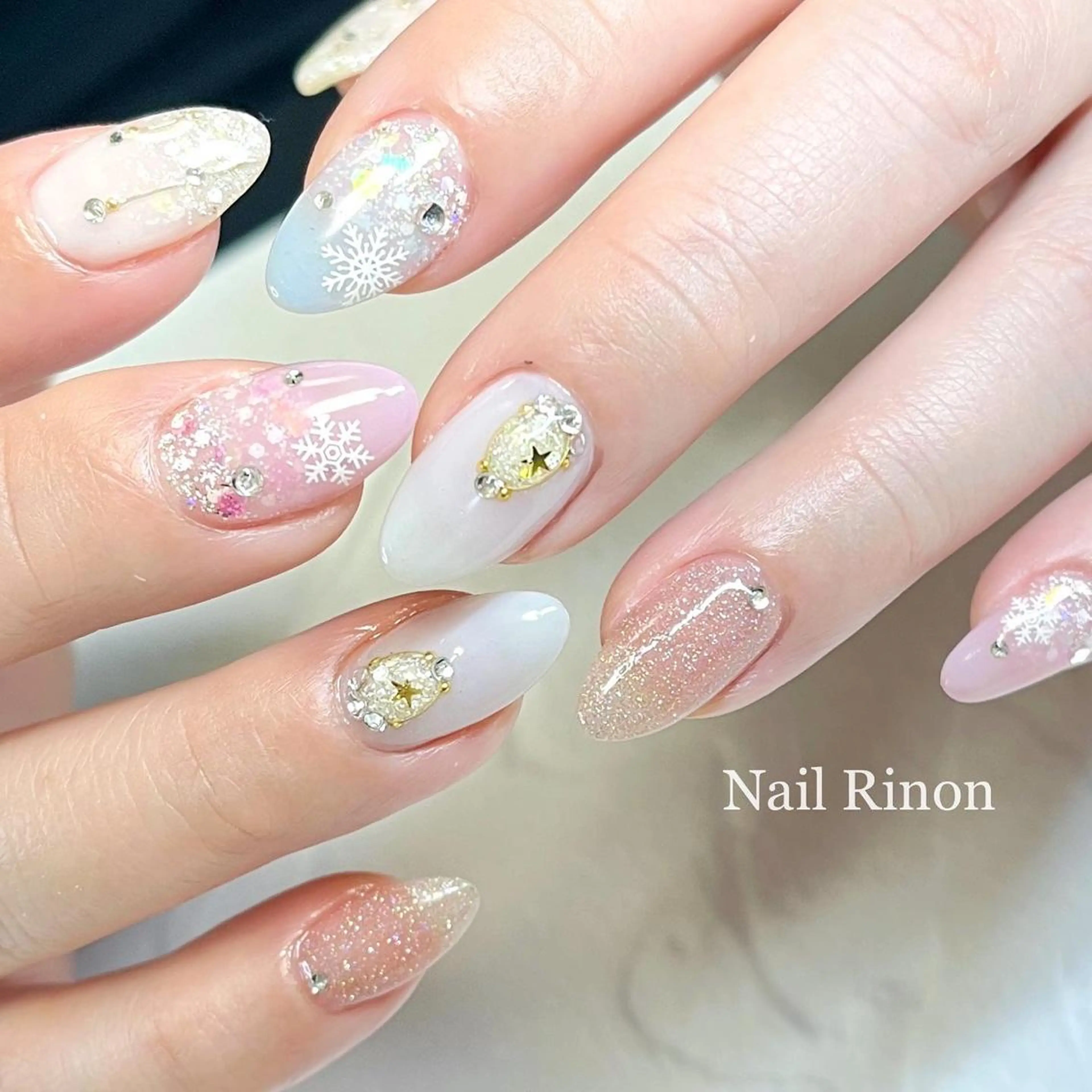 ネイル キラキラネイル ハンドネイル Nail Rinonのネイルデザイン