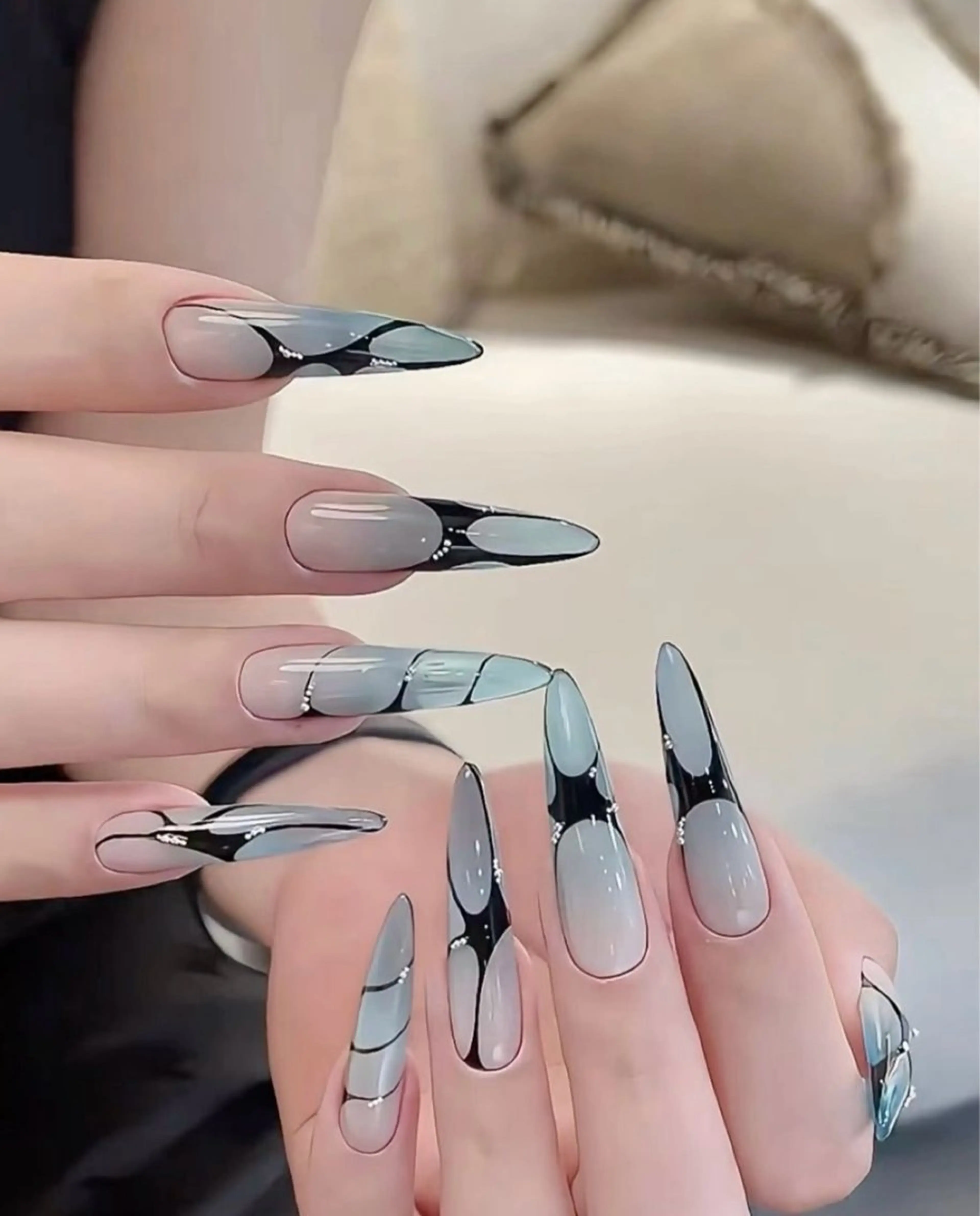 ネイル アートネイル 長さ出し フットネイル フレンチネイル ジェルネイル ハンドネイル フットネイル ハンドケア Kawaii Nail Salon所属・Kawaii-jp Tomisatoのネイルデザイン