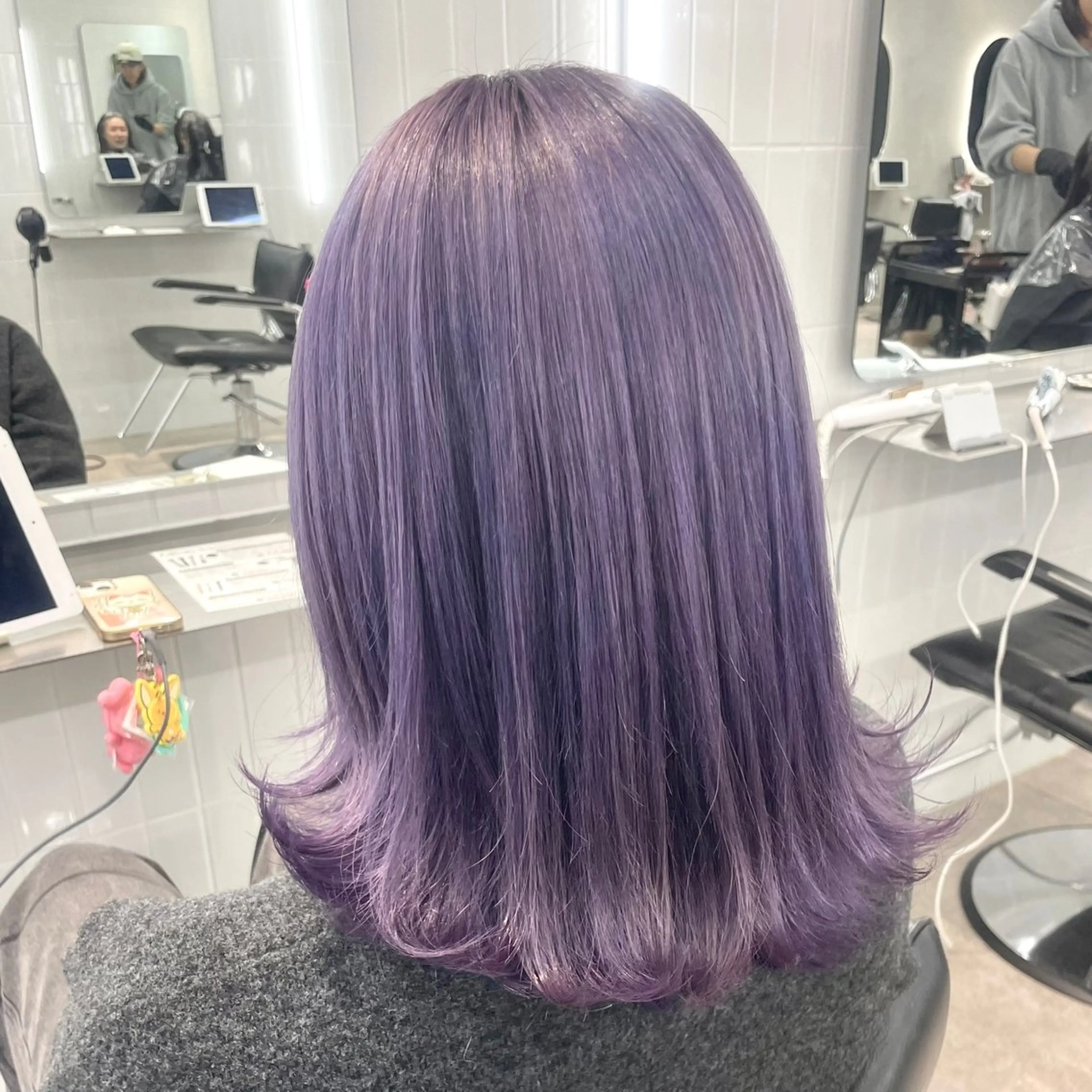 ミディアム カラー 🌊海外ハイライト リタッチ/グレー系のヘアスタイル