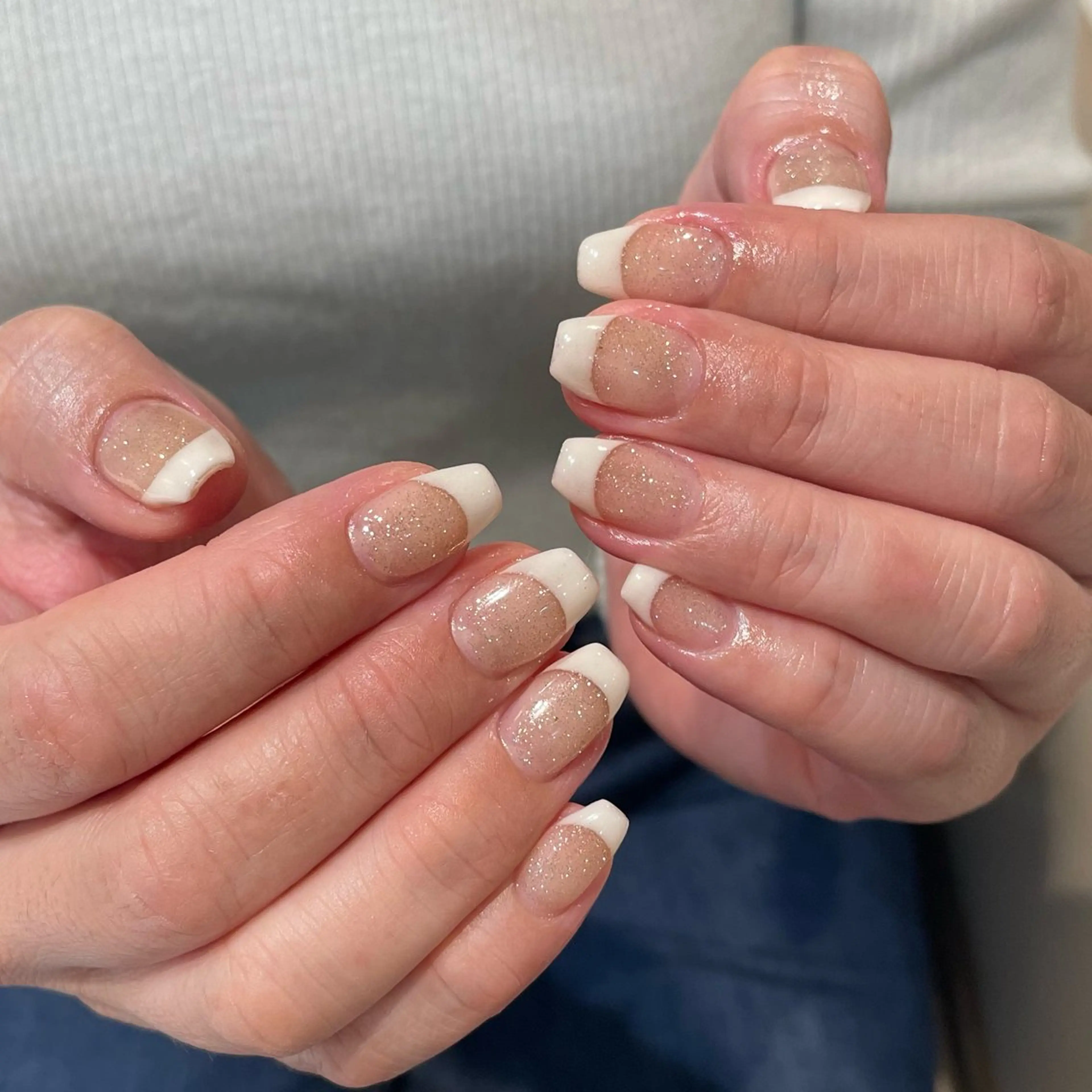 ◎期間限定価格◎《オフなし》【Hand】フレンチネイル［ベースカラー有］ ※写真撮影必須 / お支払いは現金のみ※の写真