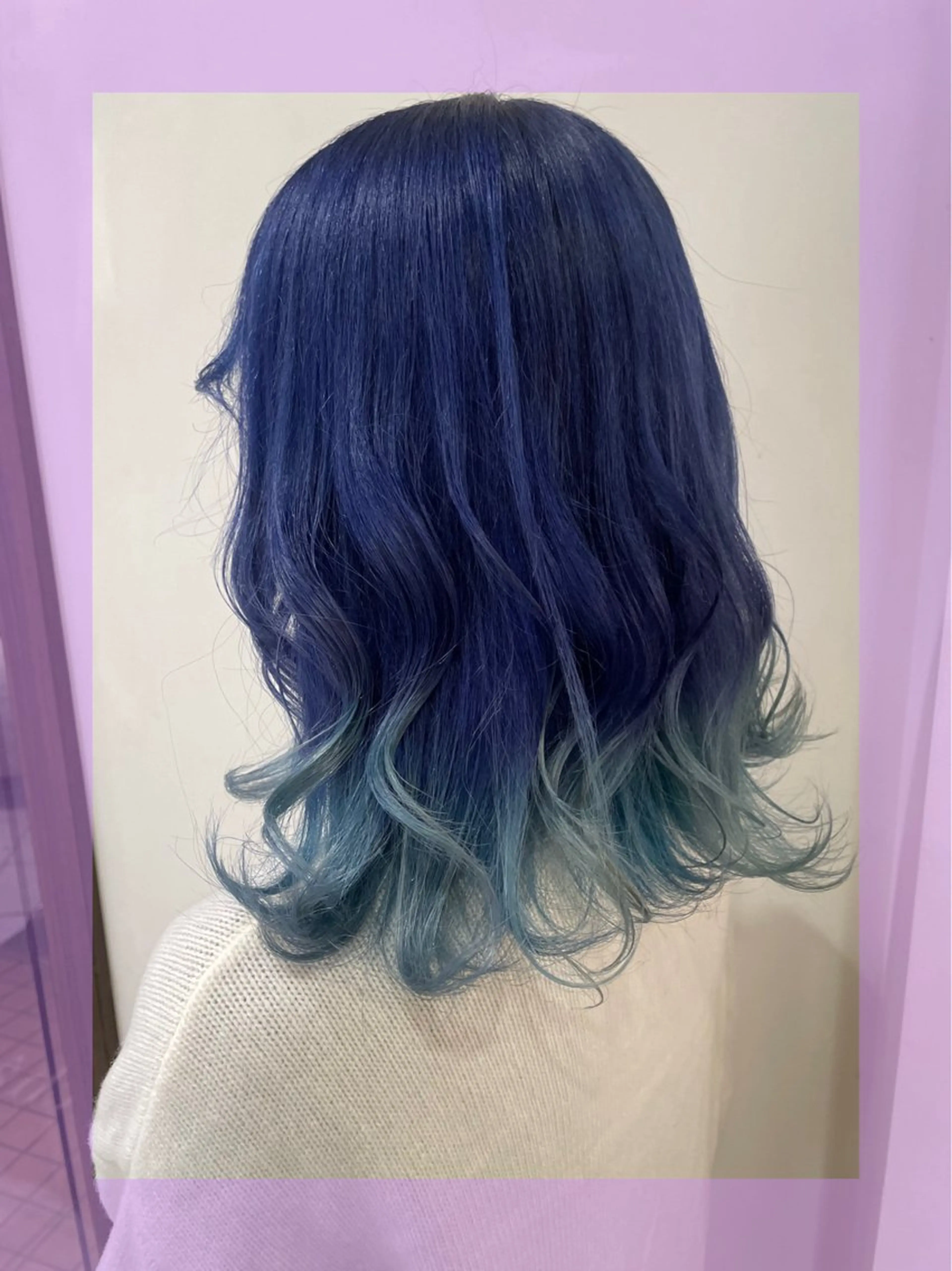 セミロング カラー ヘアアレンジ ブルーカラー ヘアカラー 🦄ブリーチ💜エク ステ💜MIU🦄のヘアスタイル