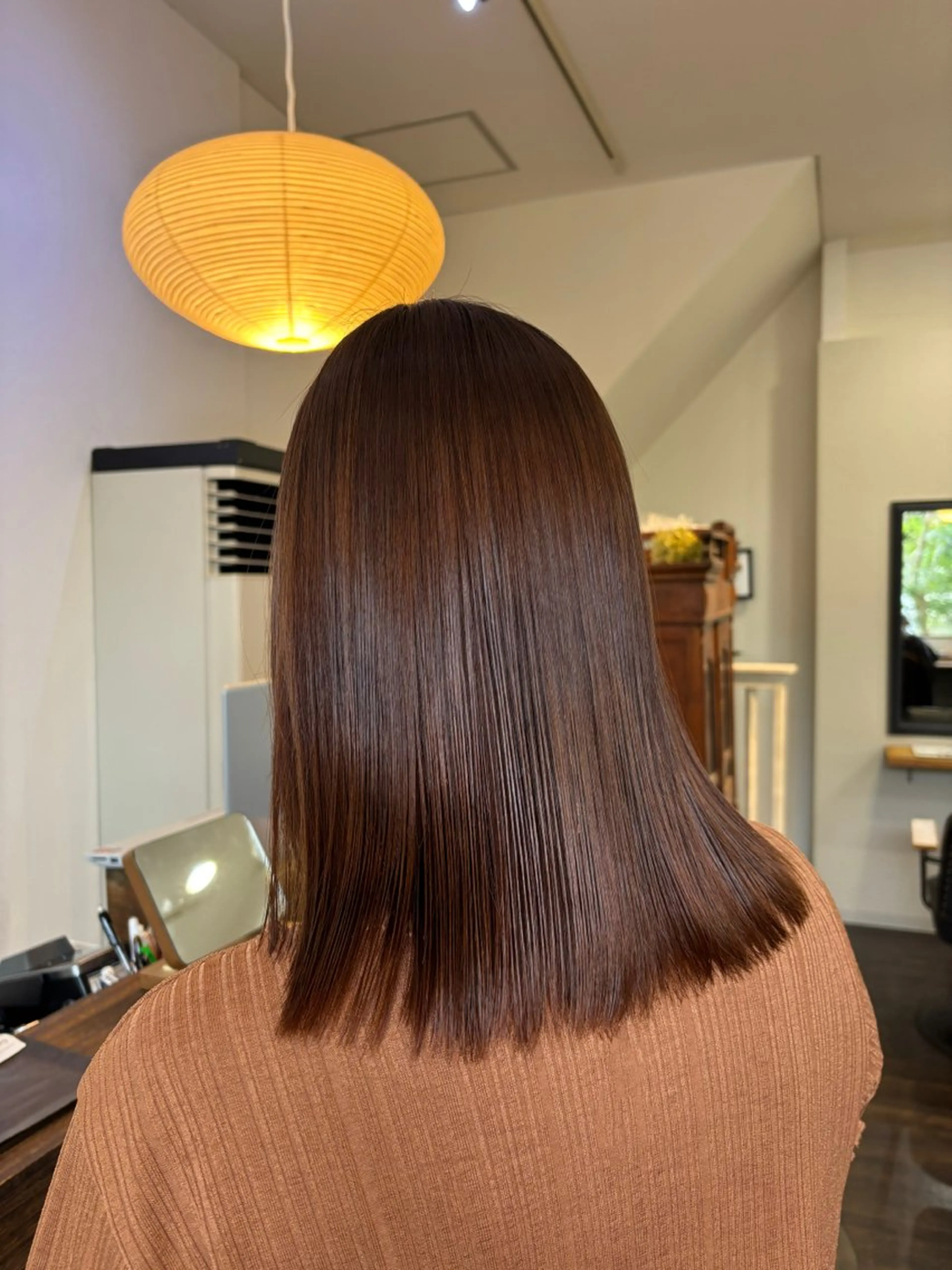ミディアム 縮毛矯正 hair bulb所属・三國 栞音のヘアスタイル