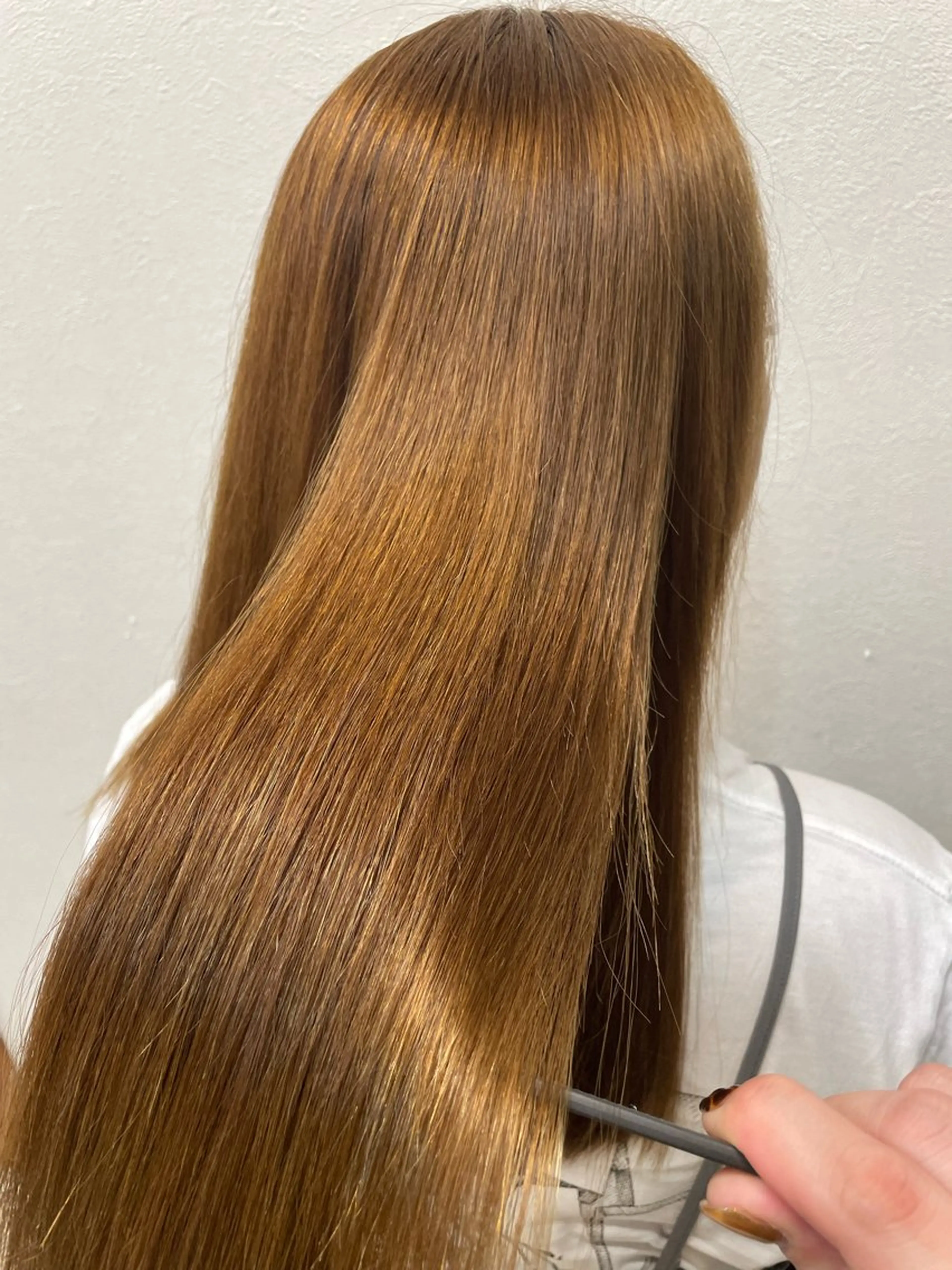 セミロング カット 縮毛矯正 Hair salon Reve〜レーヴ〜所属・髪質改善・美髪矯正 特化型美容師・北野のヘアスタイル
