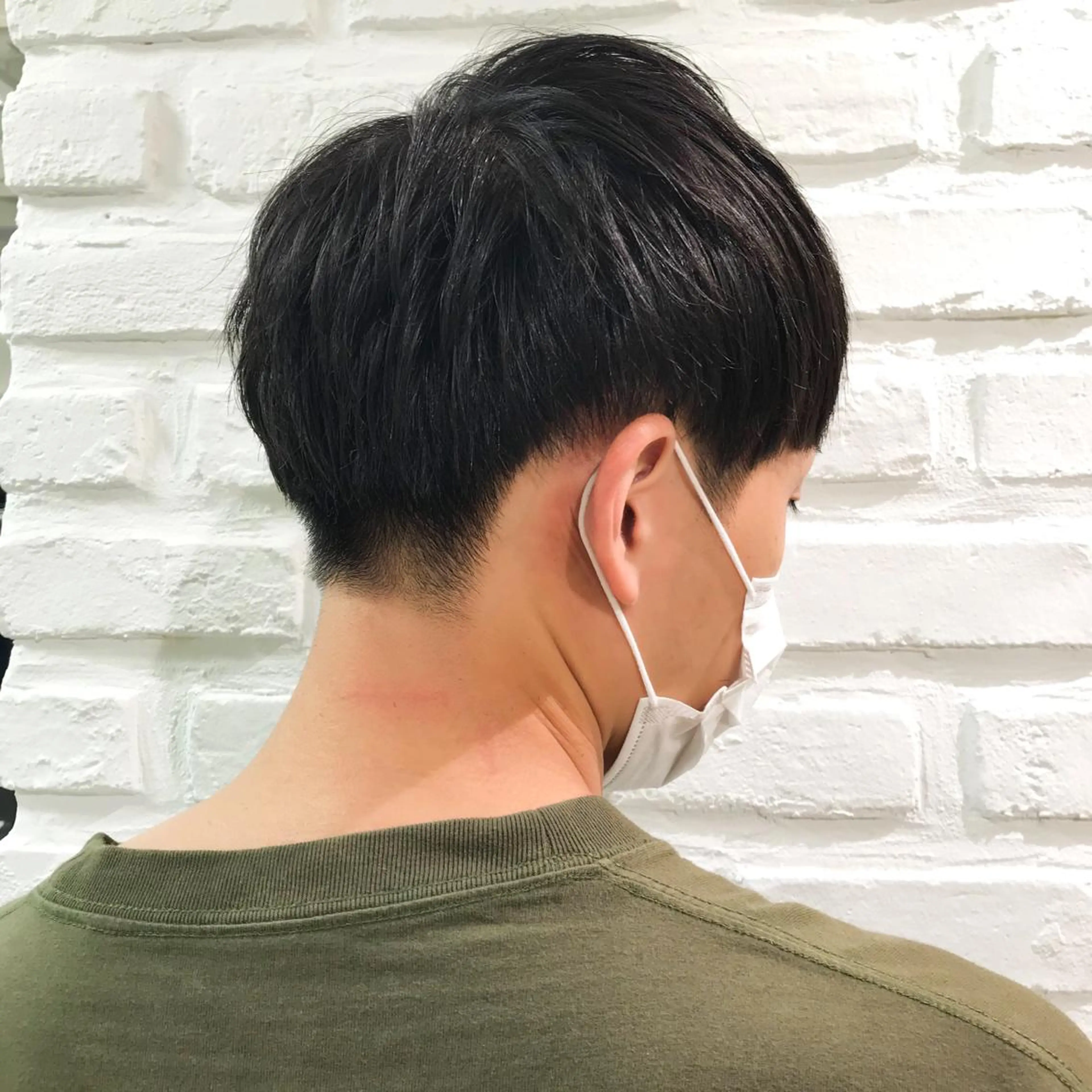 ショート メンズ マッシュ ツーブロック 刈り上げ カット 暖色カラー💜 中山由梨のヘアスタイル