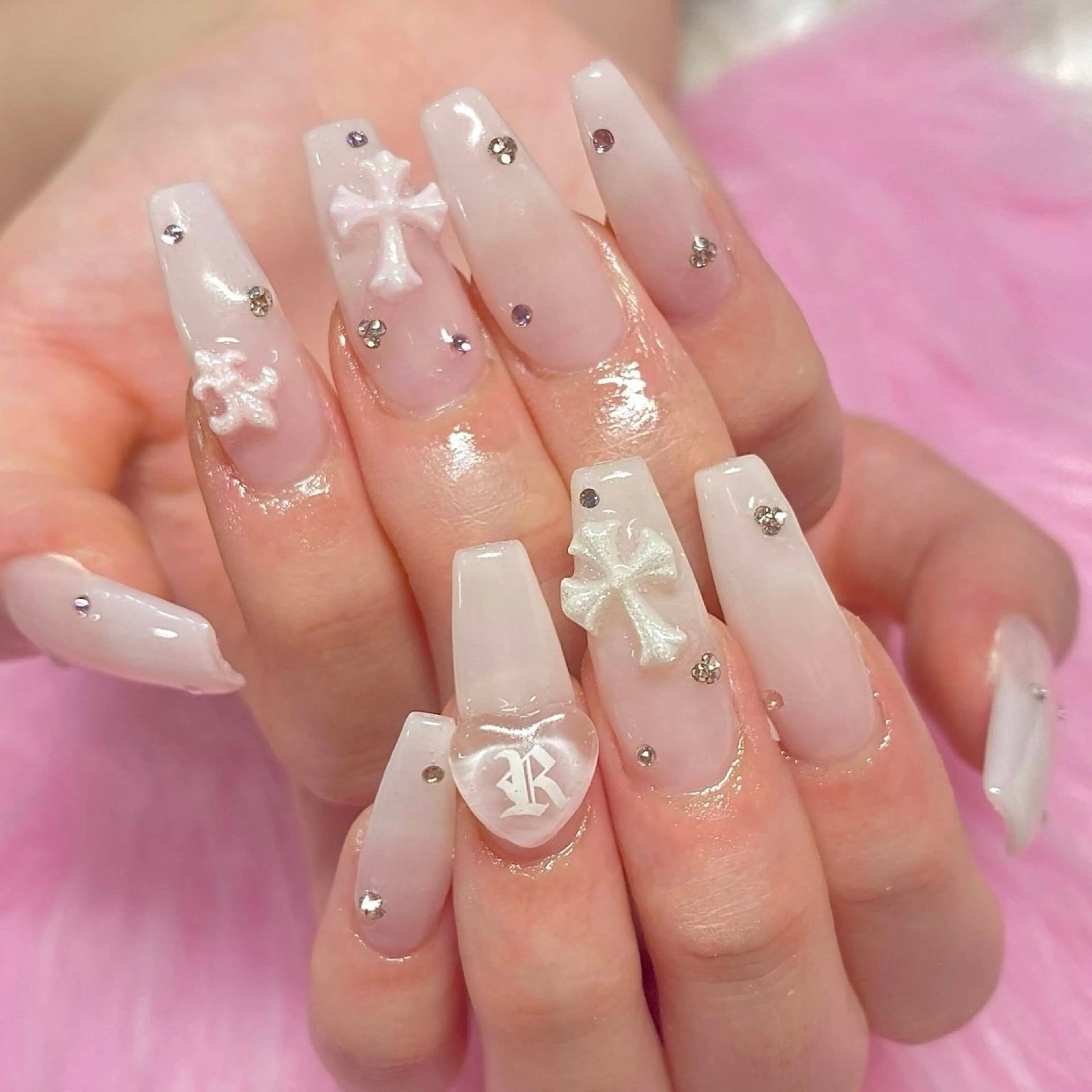 ネイル 長さ出し フレンチネイル ジェルネイル グラデーション ハート ハンドネイル Nail&eye Belire 新宿のネイルデザイン