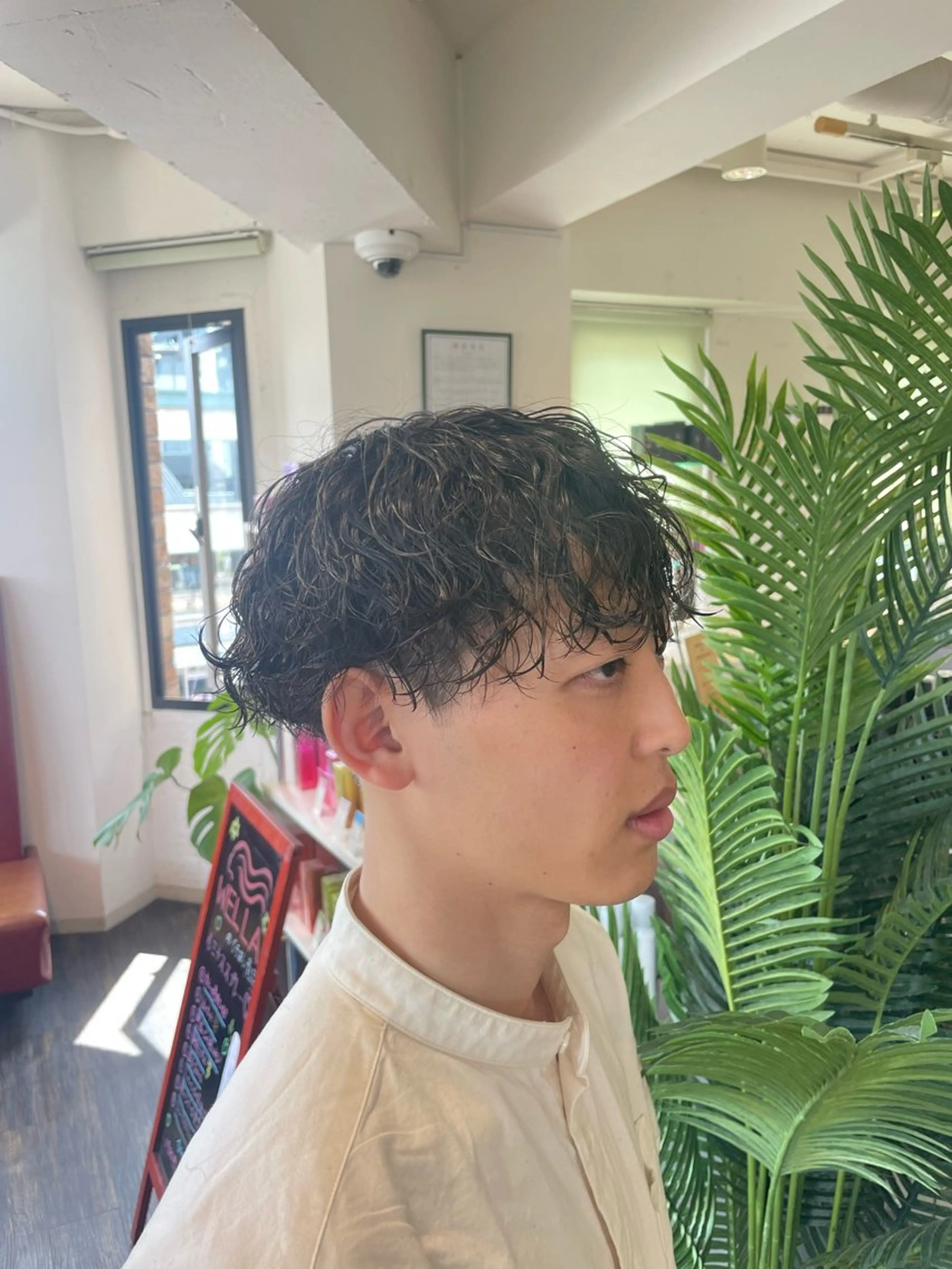 パーマ メンズ メンズパーマ 波巻きパーマ カット パーマ 佐藤 綾郁のヘアスタイル