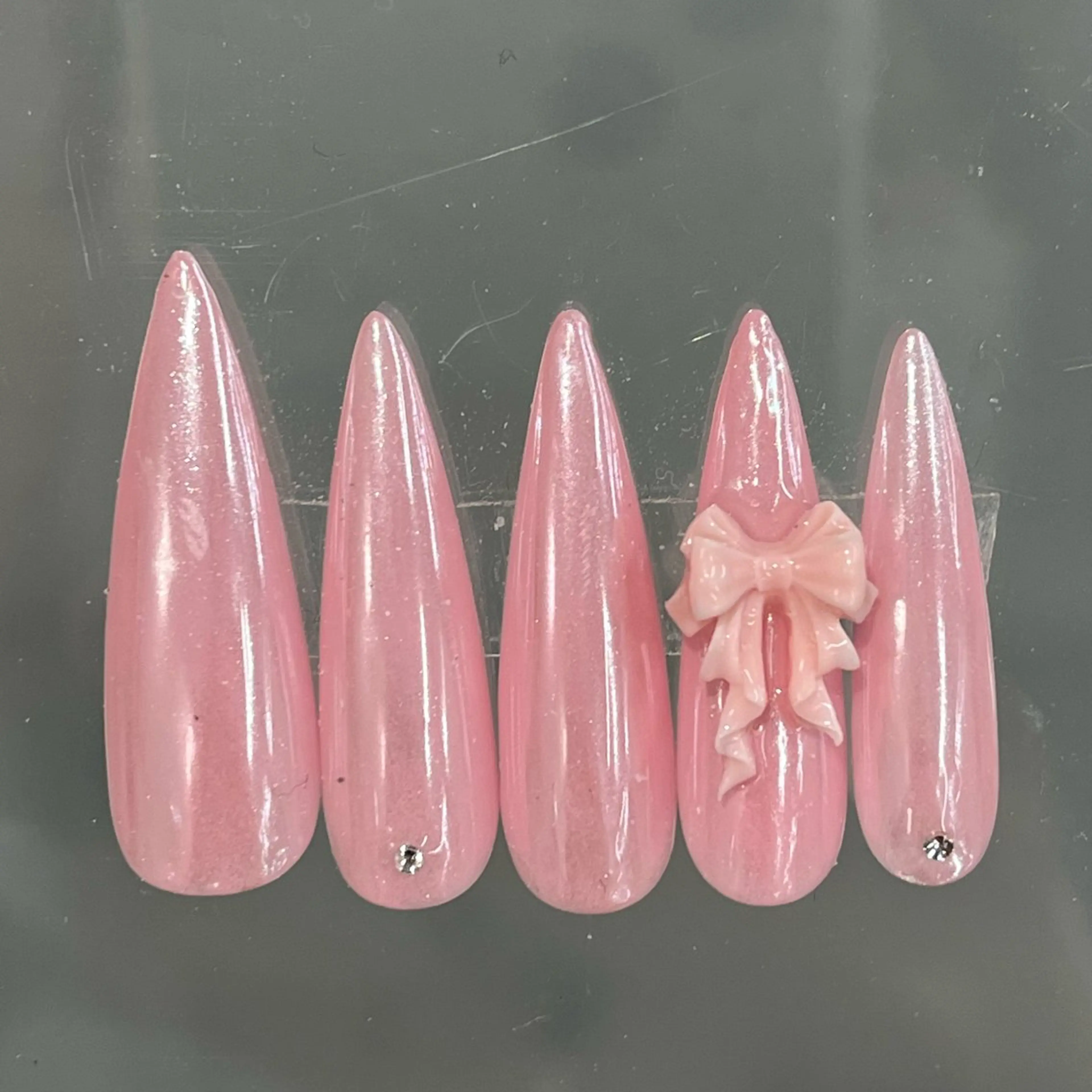 （オフあり）オーロラ+リボン🎀お色味カラー変更可の写真
