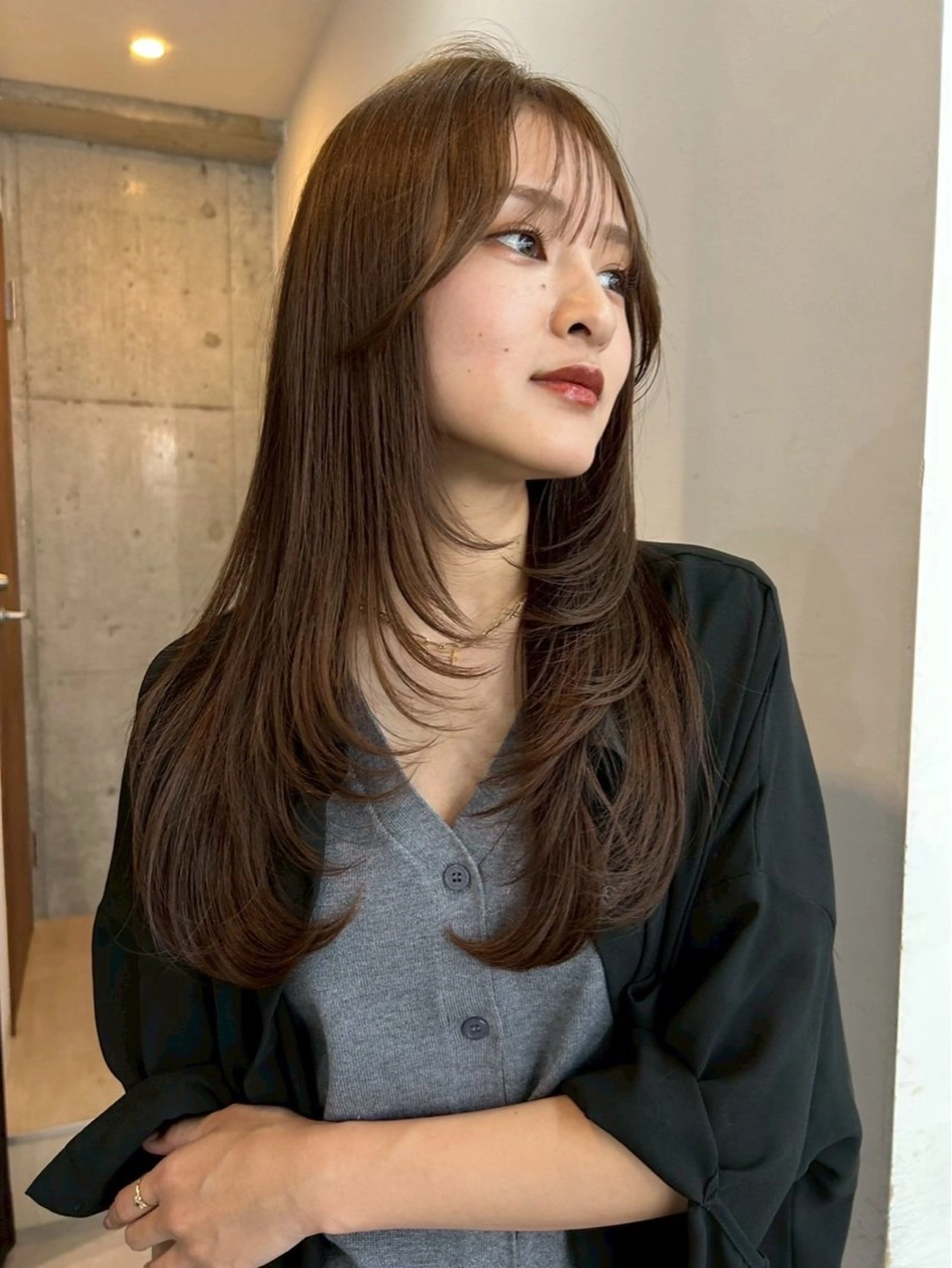 ロング レイヤーカット ロング カット 縮毛矯正 トリートメント Life salon SAKURAのヘアスタイル