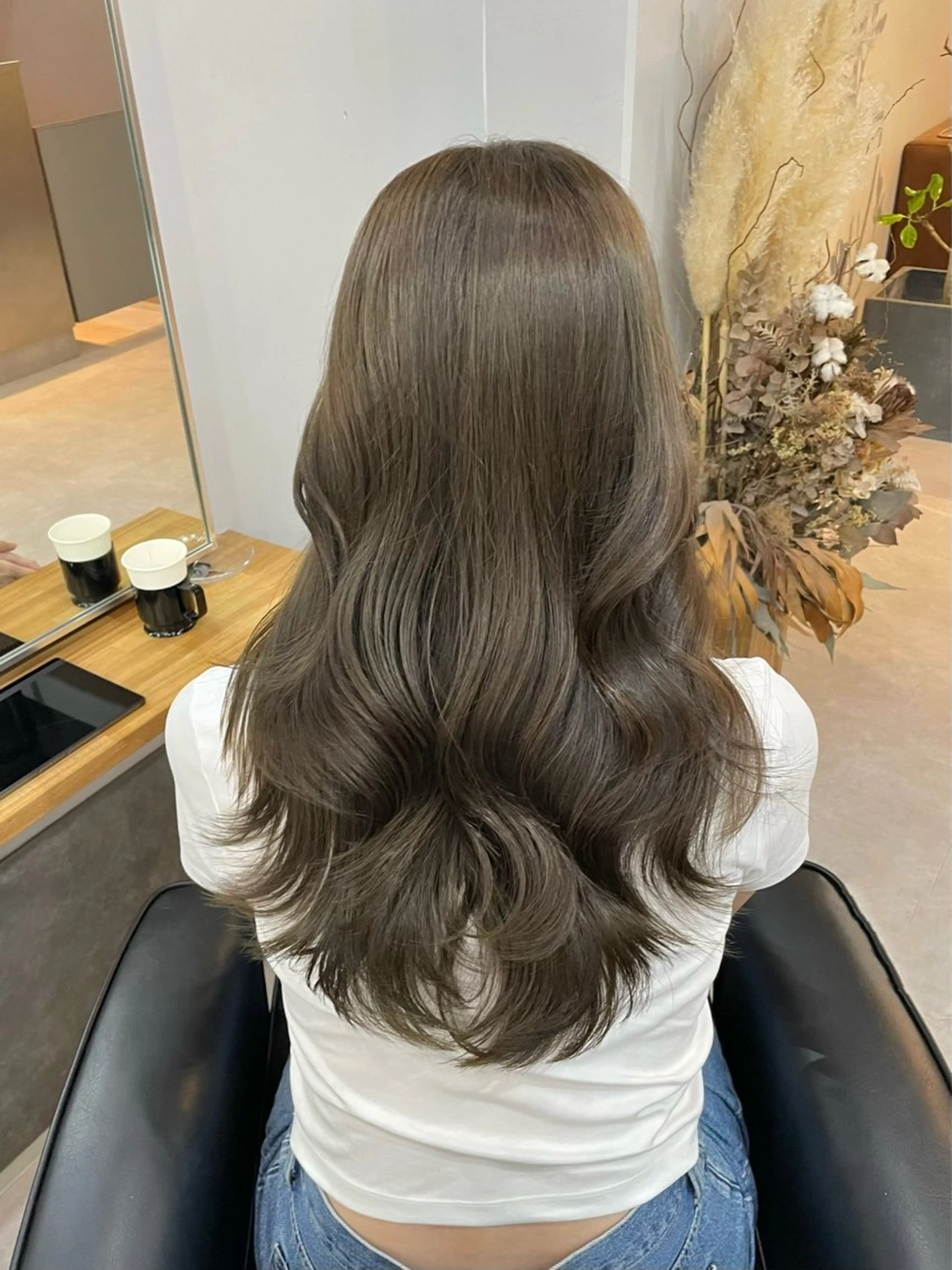 ロング カラー カット ヘアカラー トリートメント ミルクティーベージュ ❤︎レイヤー　MIAのヘアスタイル