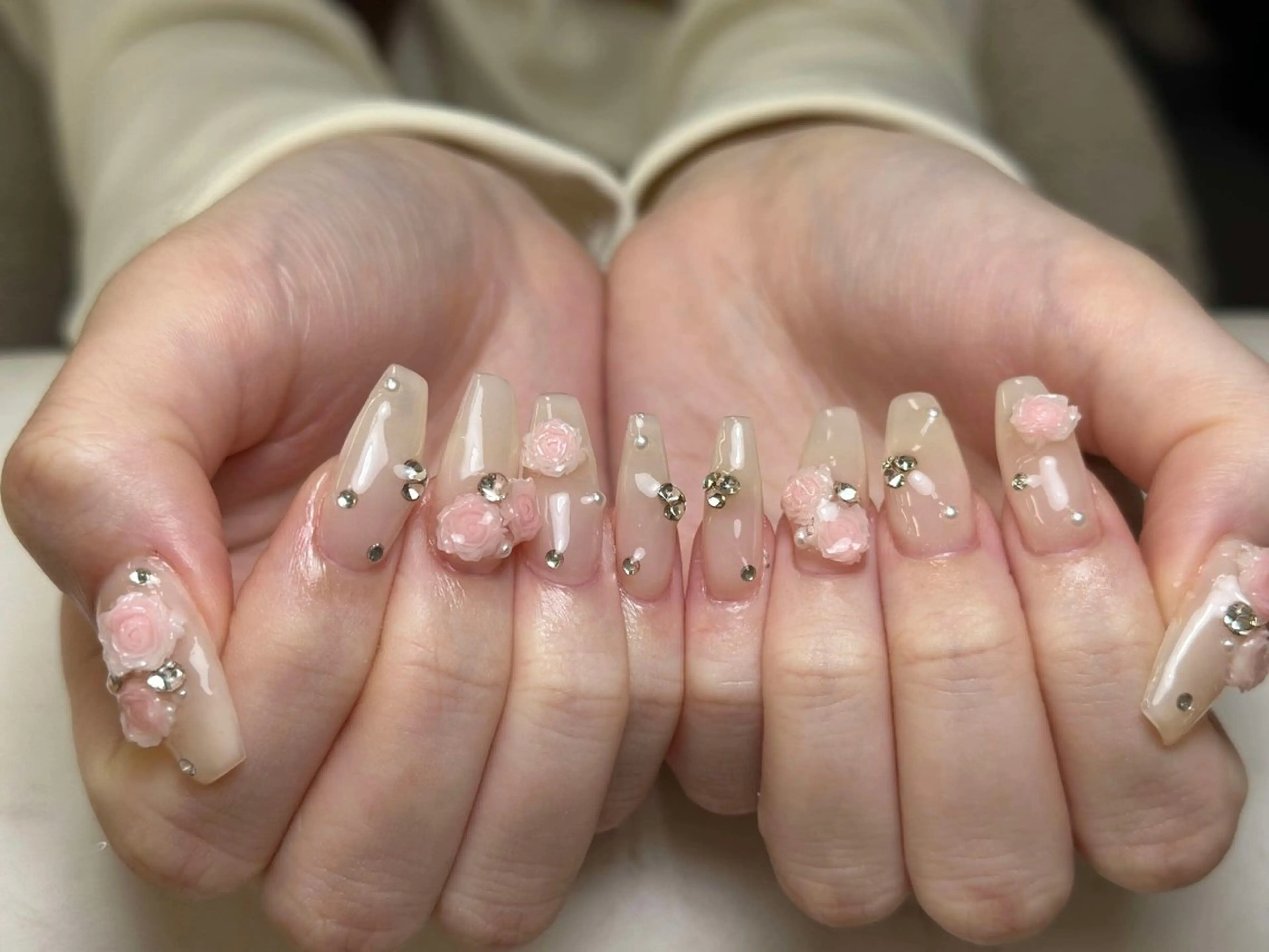 ネイル アートネイル フレンチネイル ジェルネイル ニュアンスネイル オフィスネイル ハンドネイル Nie Nail Salon所属・Nie Nail Shinokuboのネイルデザイン