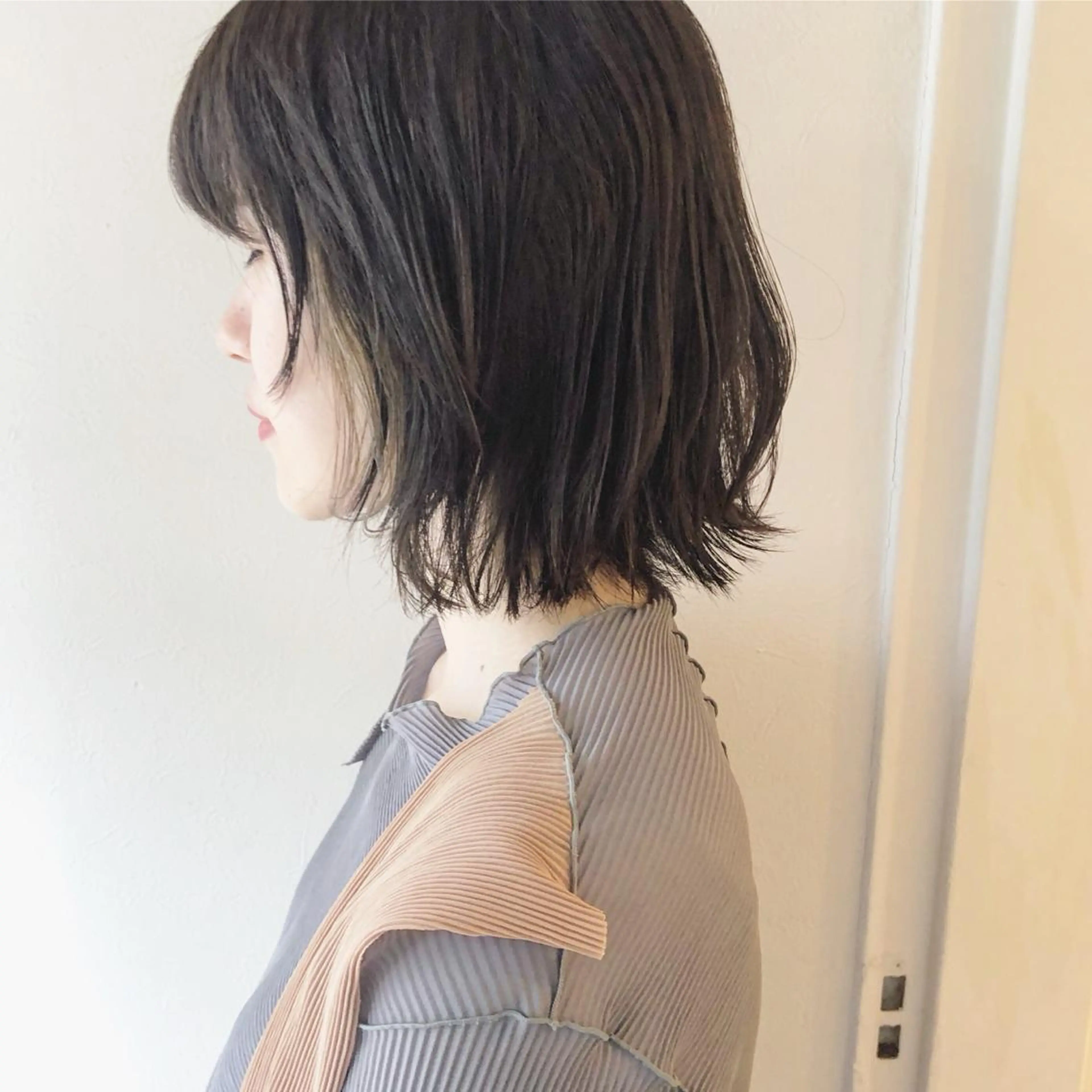 ミディアム カラー ボブレイヤー インナーカラー ボブ レイヤーカット yuki hair所属・yuki watanabeのヘアスタイル