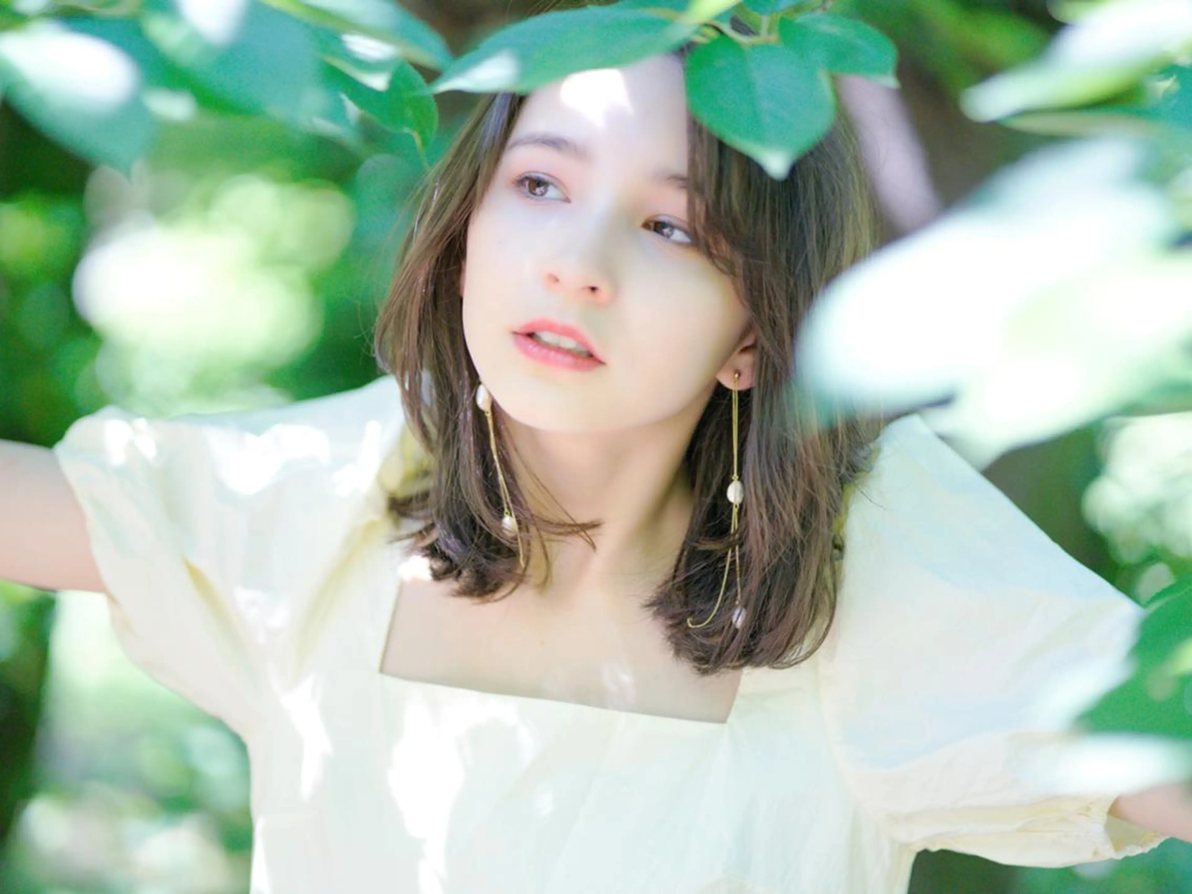 セミロング セミロングパーマ ケアカラー ラベンダーベージュ 髪質改善 韓国風ヘア カット ヘアカラー トリートメント ヘアケア特化型サロン newi 梅田のヘアスタイル