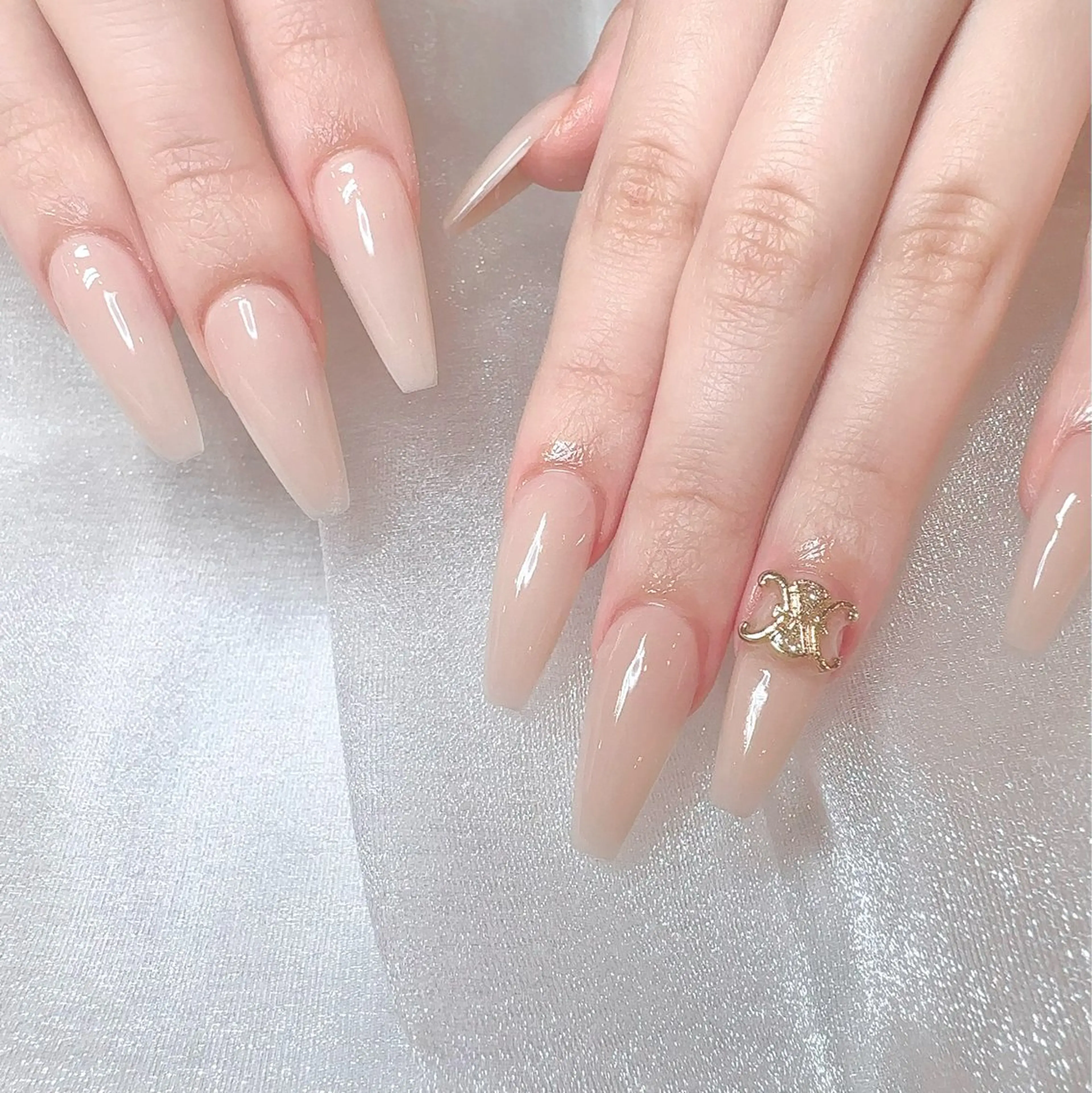 ネイル ハンドネイル LOVE NAIL 店長　MIKAのネイルデザイン