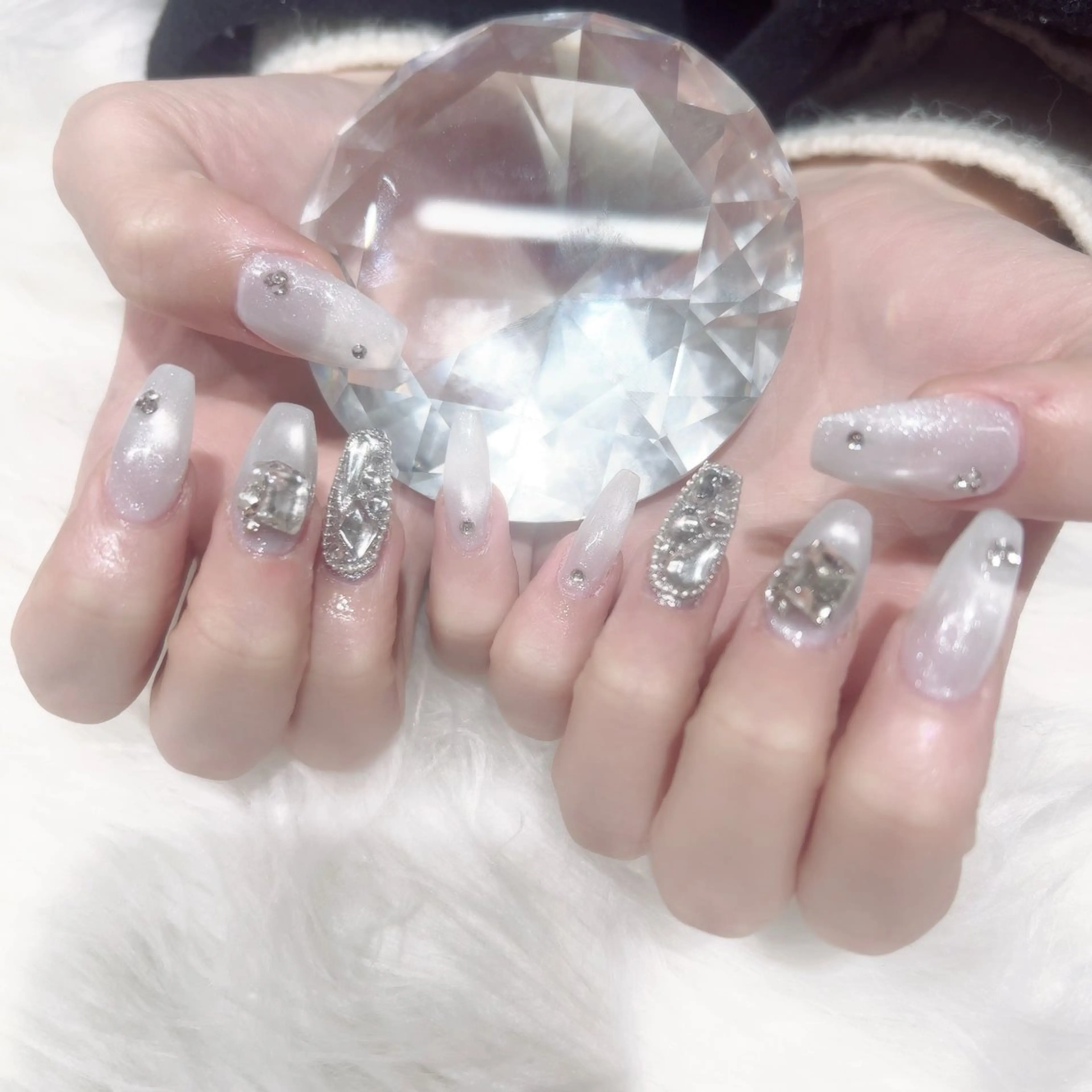 ネイル Rola所属・⟡˖· まゆり꙳⟡のネイルデザイン