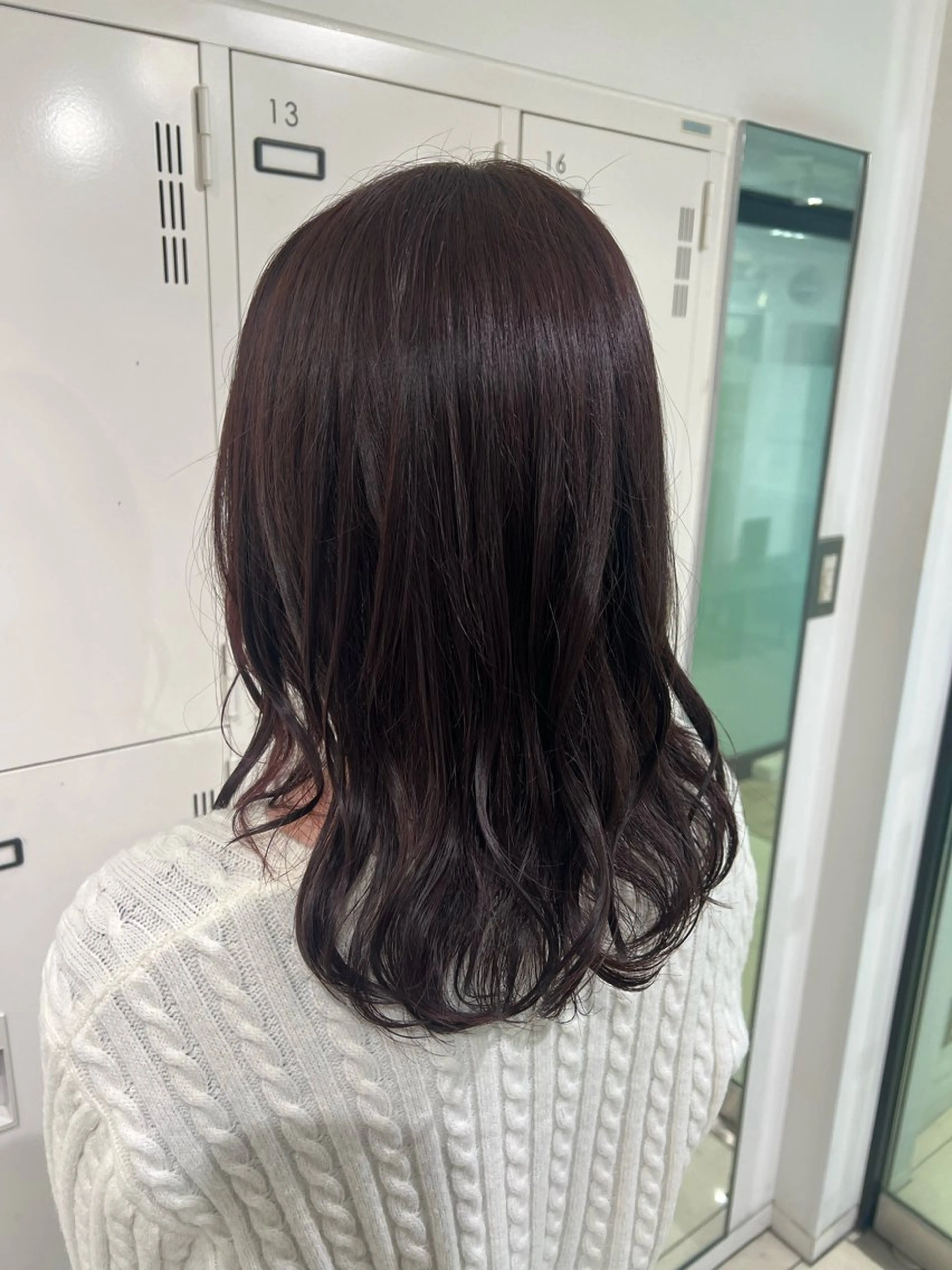 セミロング カラー 透明感カラー ラベンダーカラー ピンクカラー ピンクラベンダー ヘアカラー トリートメント 暖色カラー💜 中山由梨のヘアスタイル