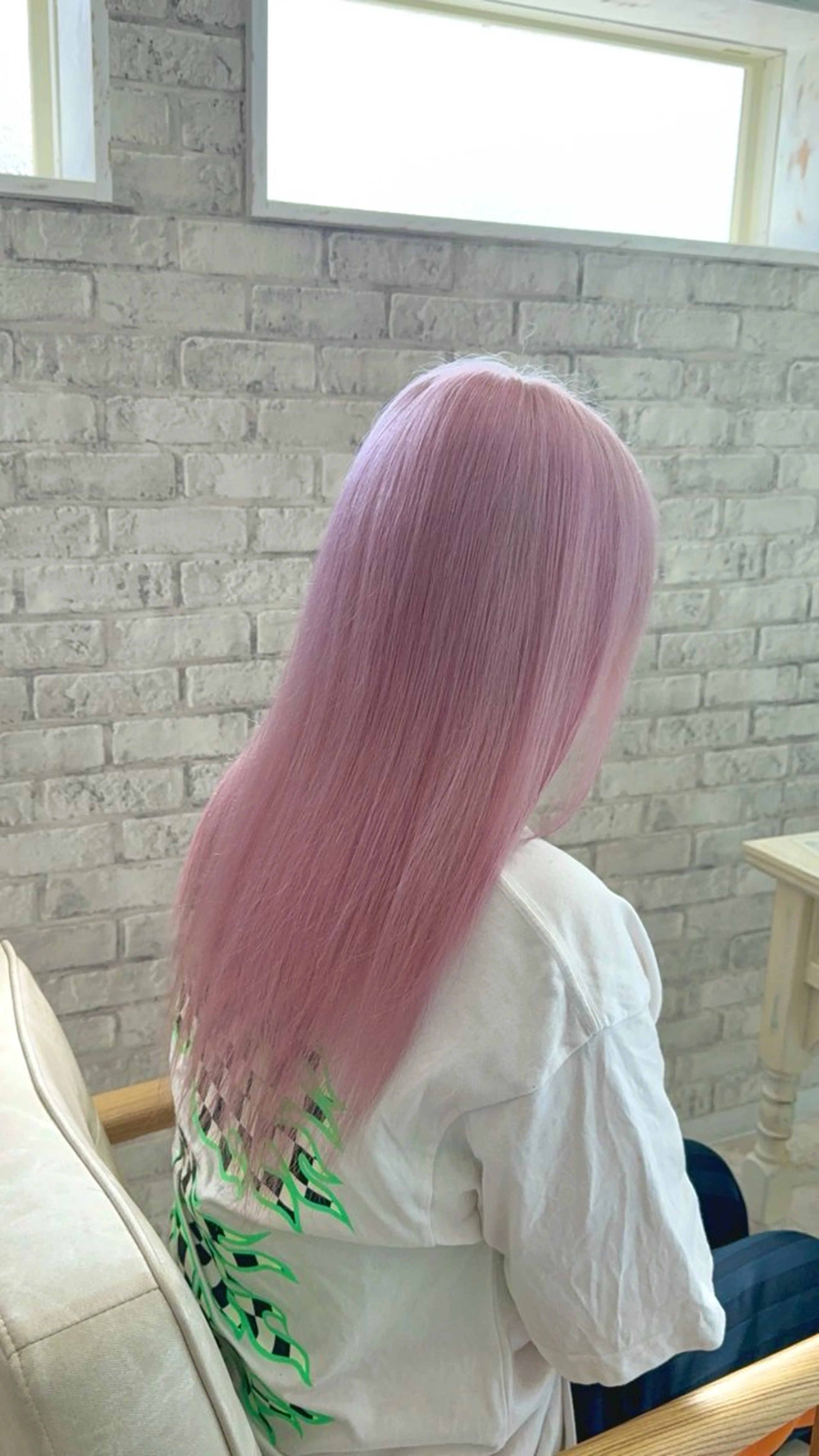 ロング ヘアカラー 小森 翔太のヘアスタイル