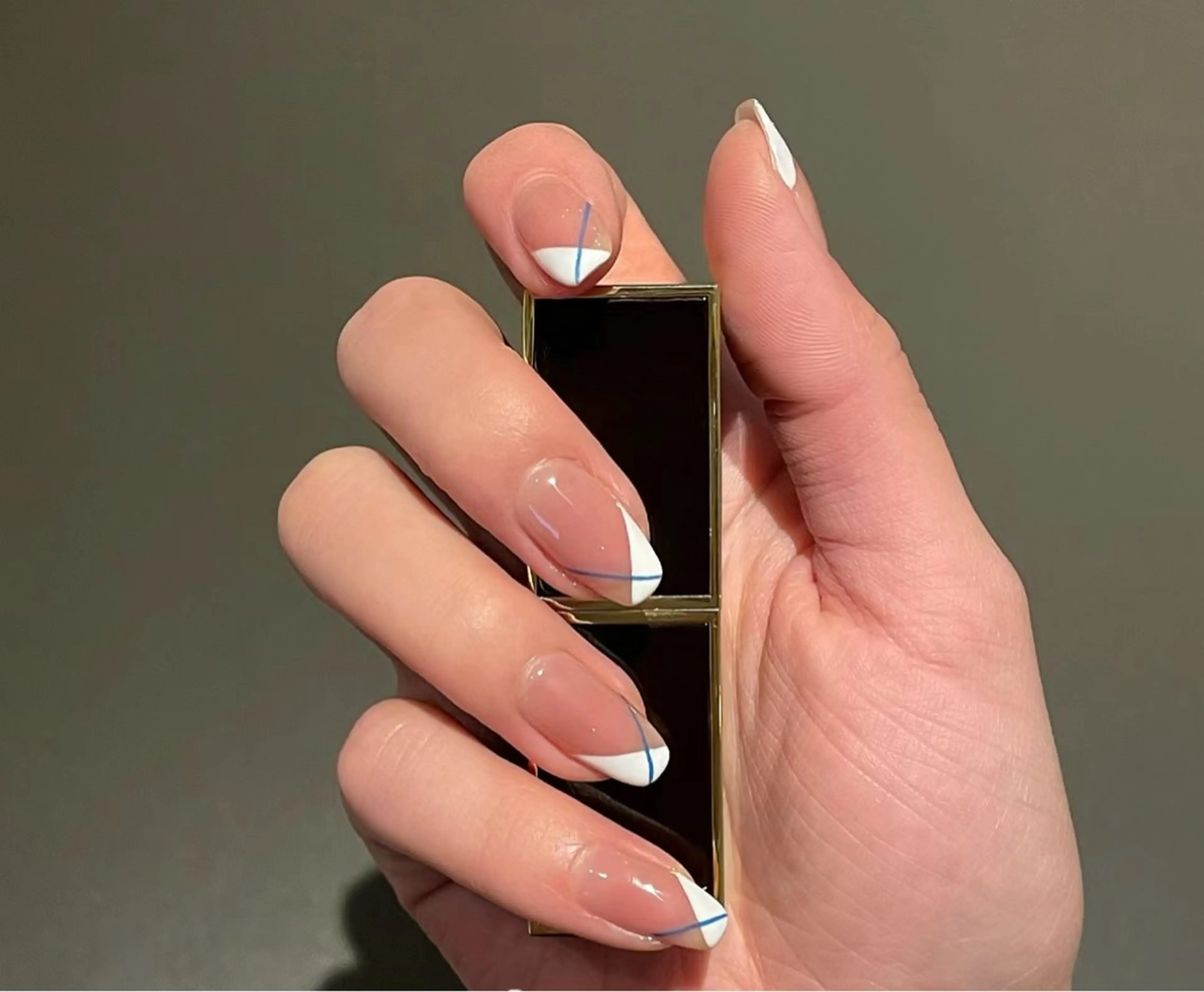 ネイル アートネイル シンプルネイル 恵比寿 The Nailのネイルデザイン