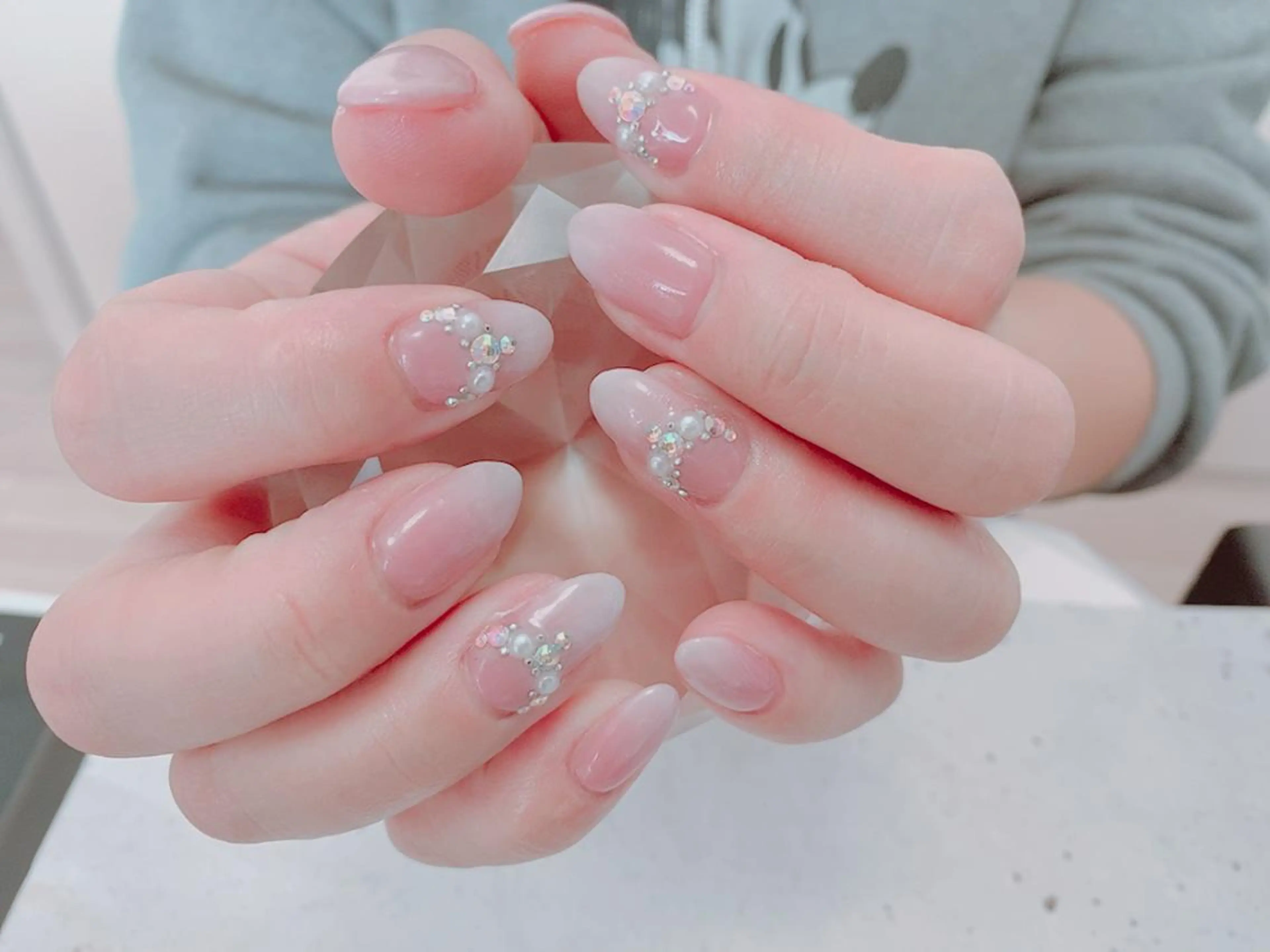 ネイル ストーンネイル nico.nico.mark NAIL所属・小林 梓のエステ・リラクイメージ