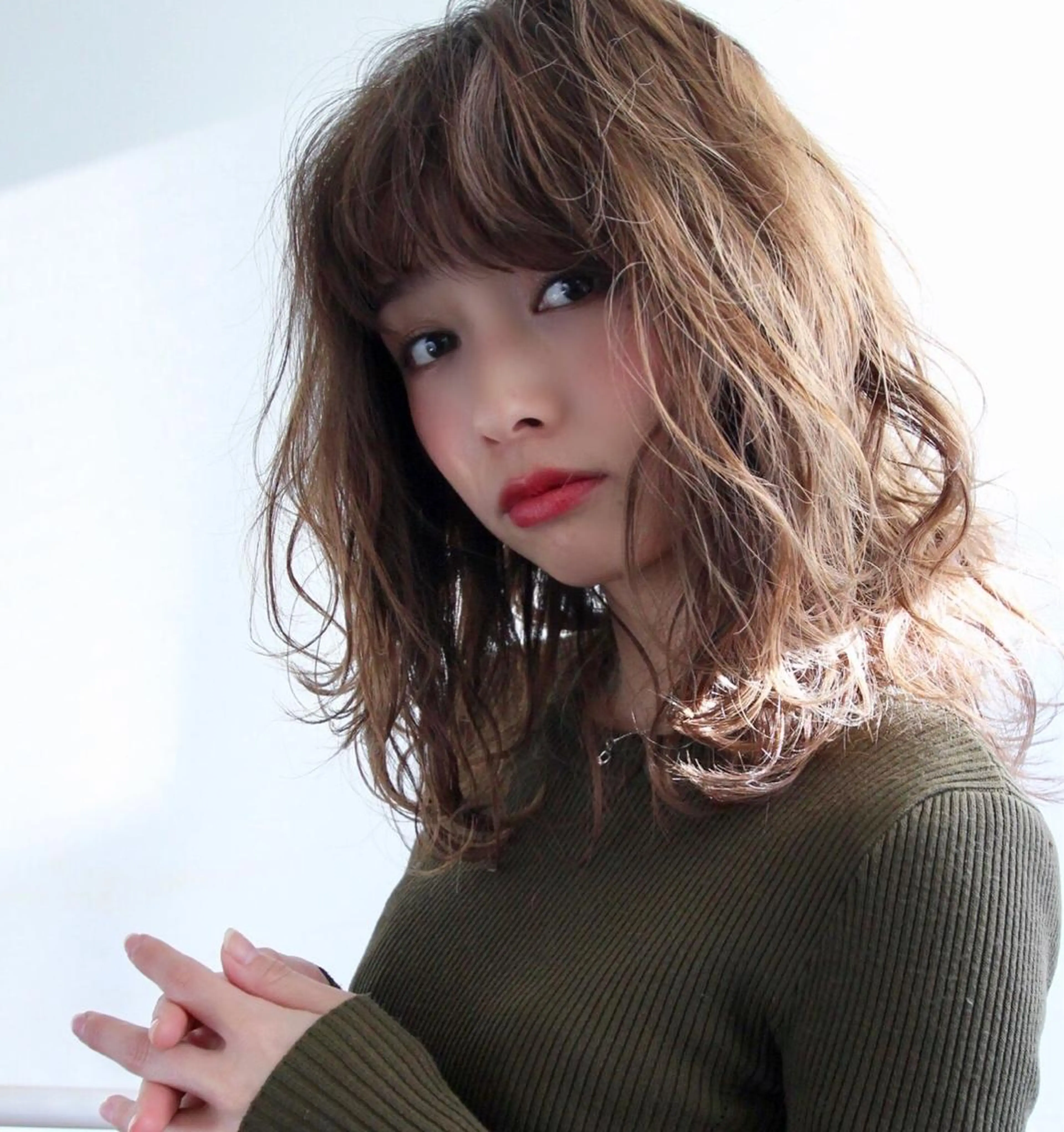 ミディアム レイヤーカット salowin 原宿店所属・髪質改善ULTOWA 縮毛矯正モリムラのヘアスタイル