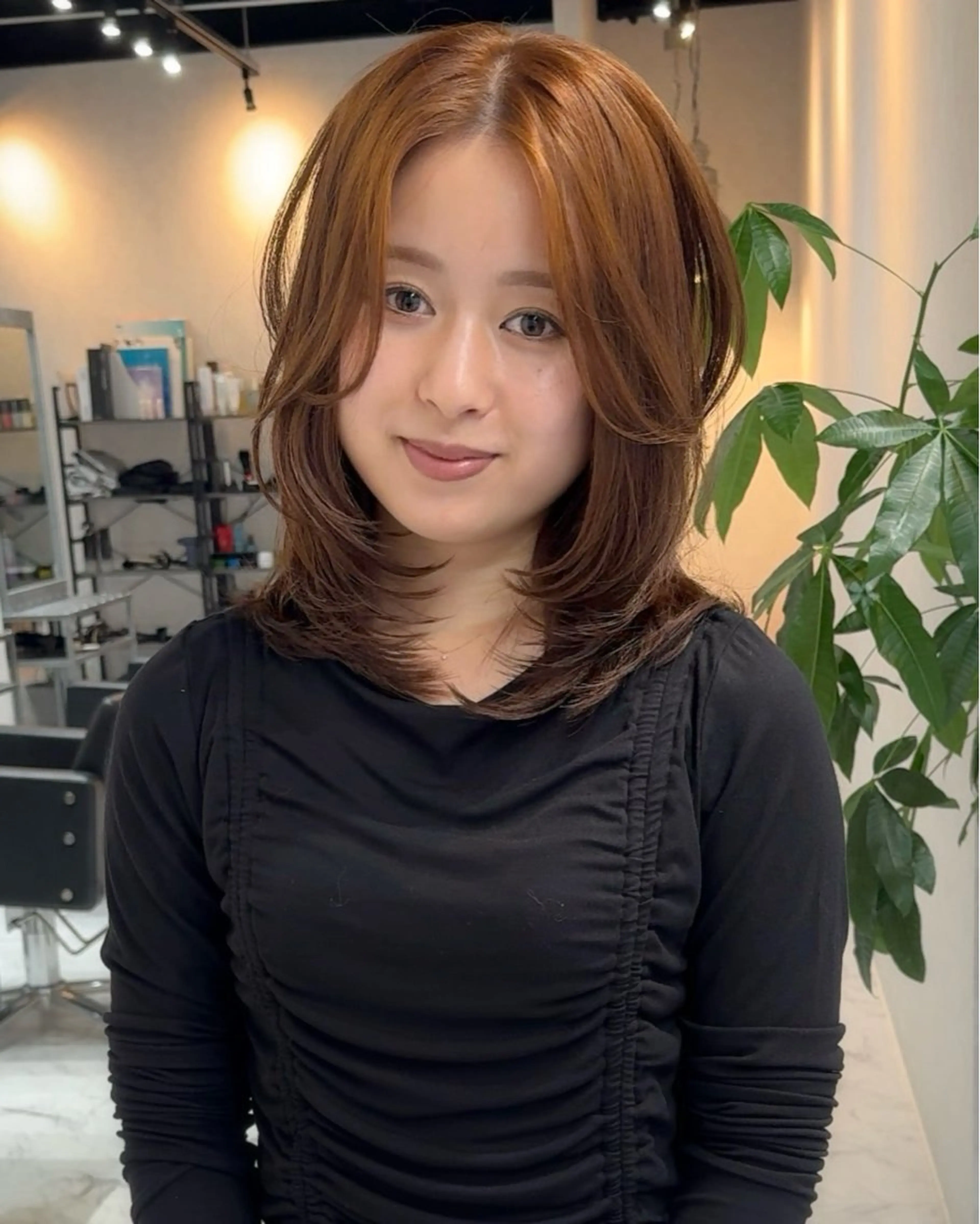 ミディアム カラー ヘアアレンジ 韓国風ヘア レイヤーカット トリートメント ワンホンヘア カット ヘアカラー トリートメント アンドウ ユウ/ レイヤーカット/韓国のヘアスタイル