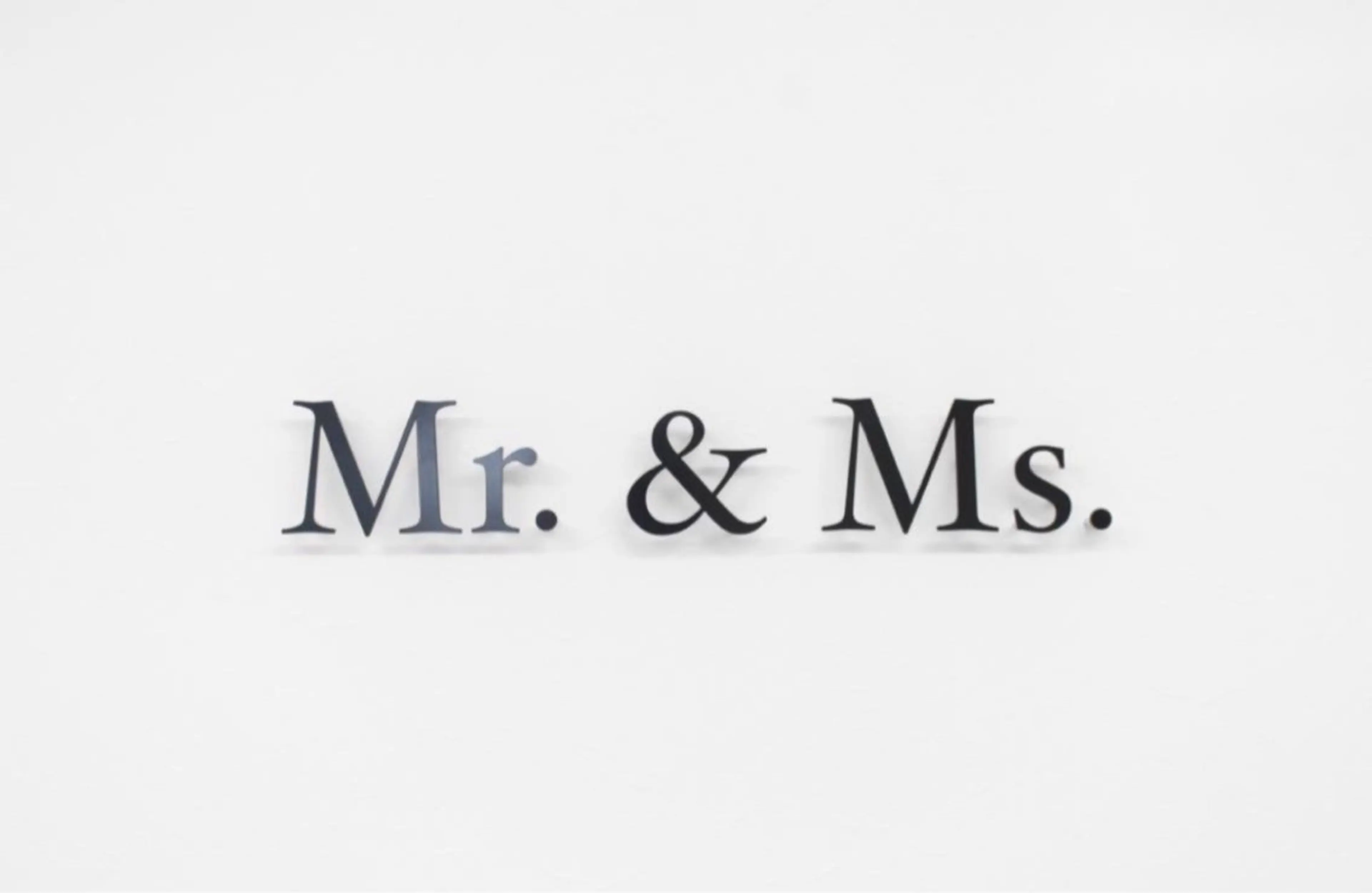 アイブロウ Mr.&Ms.脱毛 /眉毛ワックス/ゆかのエステ・リラクイメージ