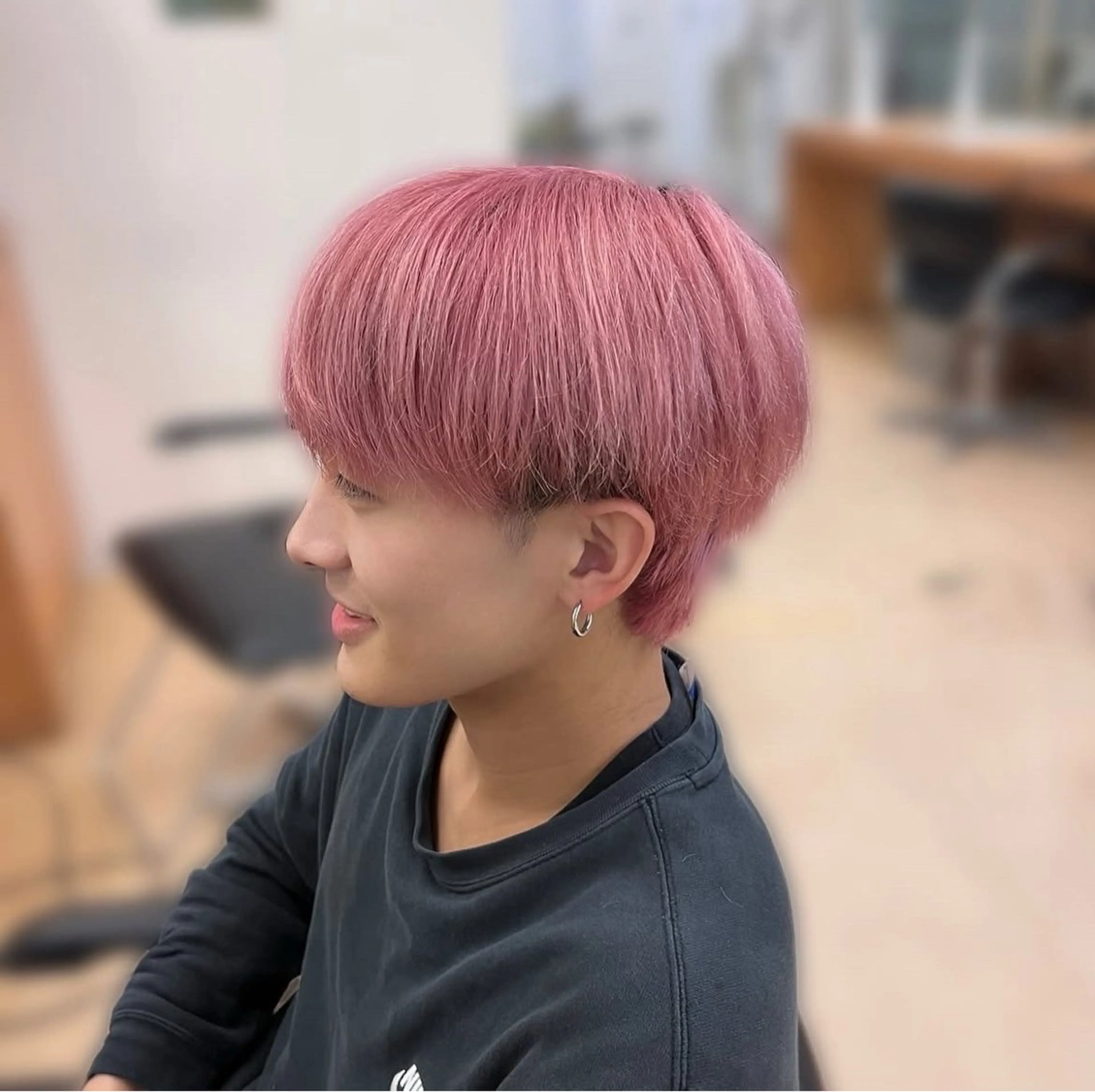 ショート カット ヘアカラー ESQUISSE 堀合 駿輔のヘアスタイル