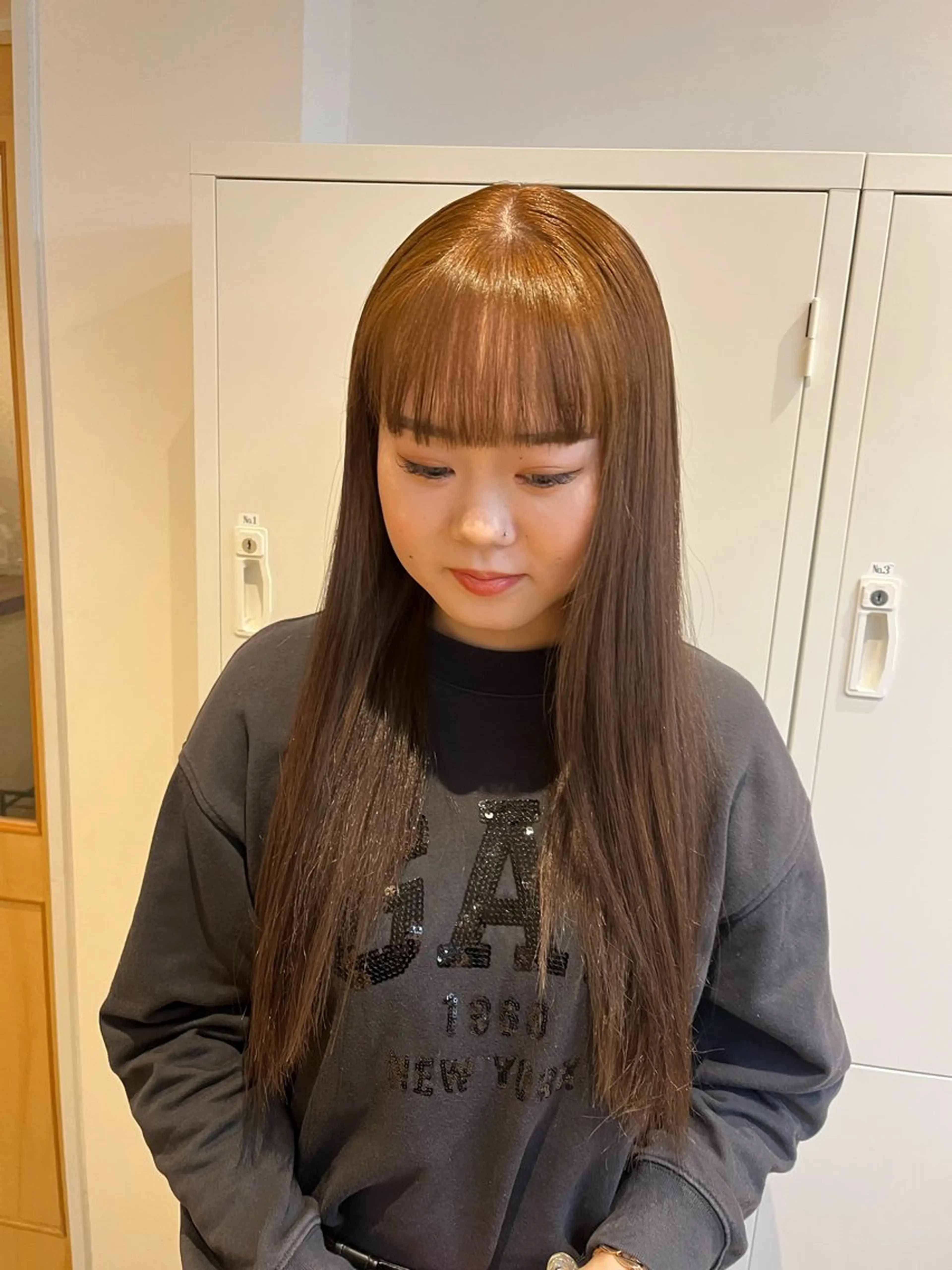 カラー ベージュカラー ブリーチ ダブルカラー ブリーチなしカラー 凜 (りん)のヘアスタイル