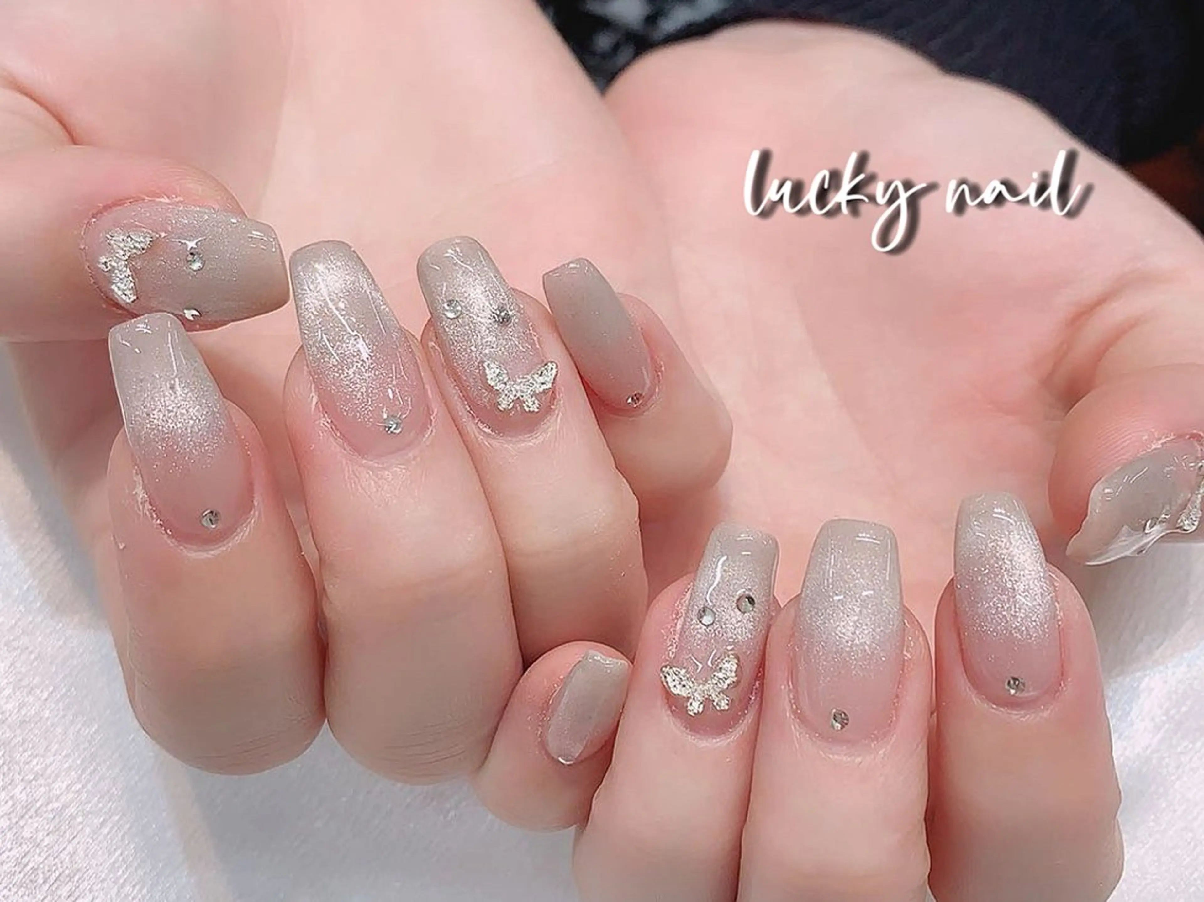 ネイル アートネイル チークネイル 長さ出し ジェルネイル マグネットネイル Lucky nail  小林和希のネイルデザイン