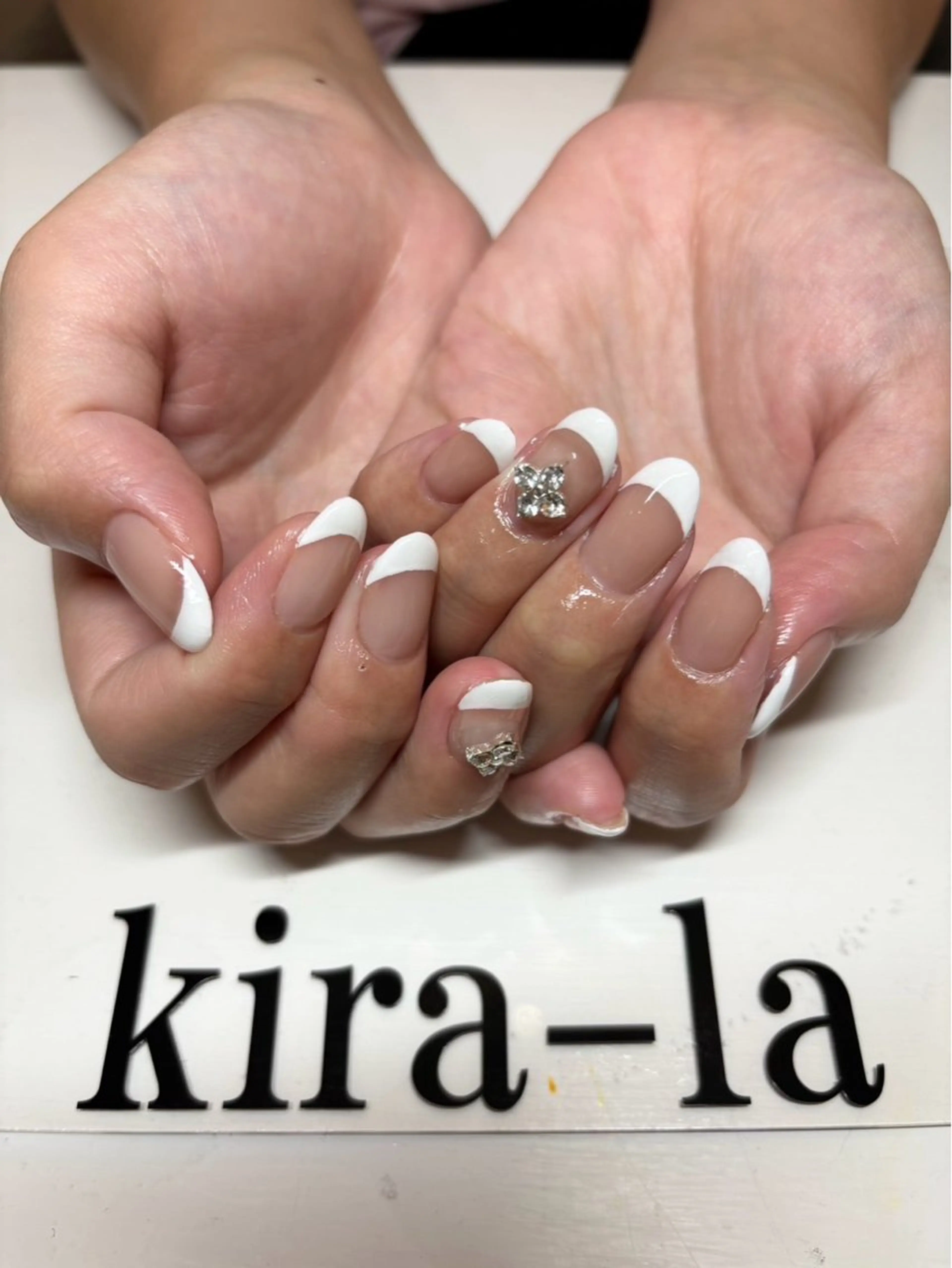 ネイル フレンチネイル シンプルネイル ホワイト kira-la キララ･:*..のネイルデザイン
